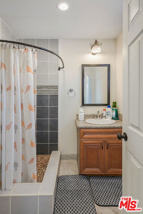 Winnetka, California, 91306, United States, 4 Bedrooms Bedrooms, ,2 BathroomsBathrooms,Residential,For Sale,1920413