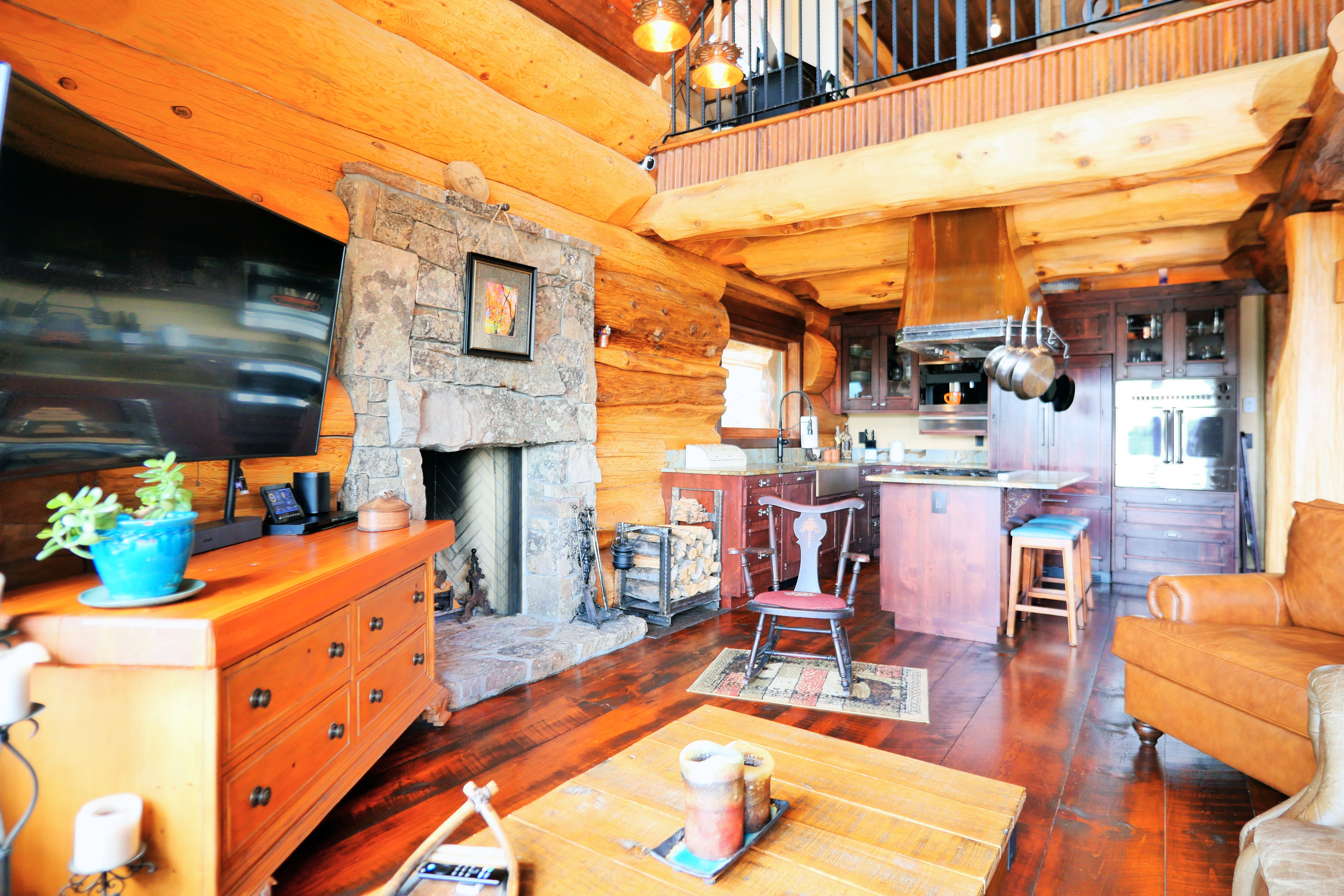  A Rare Mesa Retreat with Unobstructed Panoramic Views - 物件實景