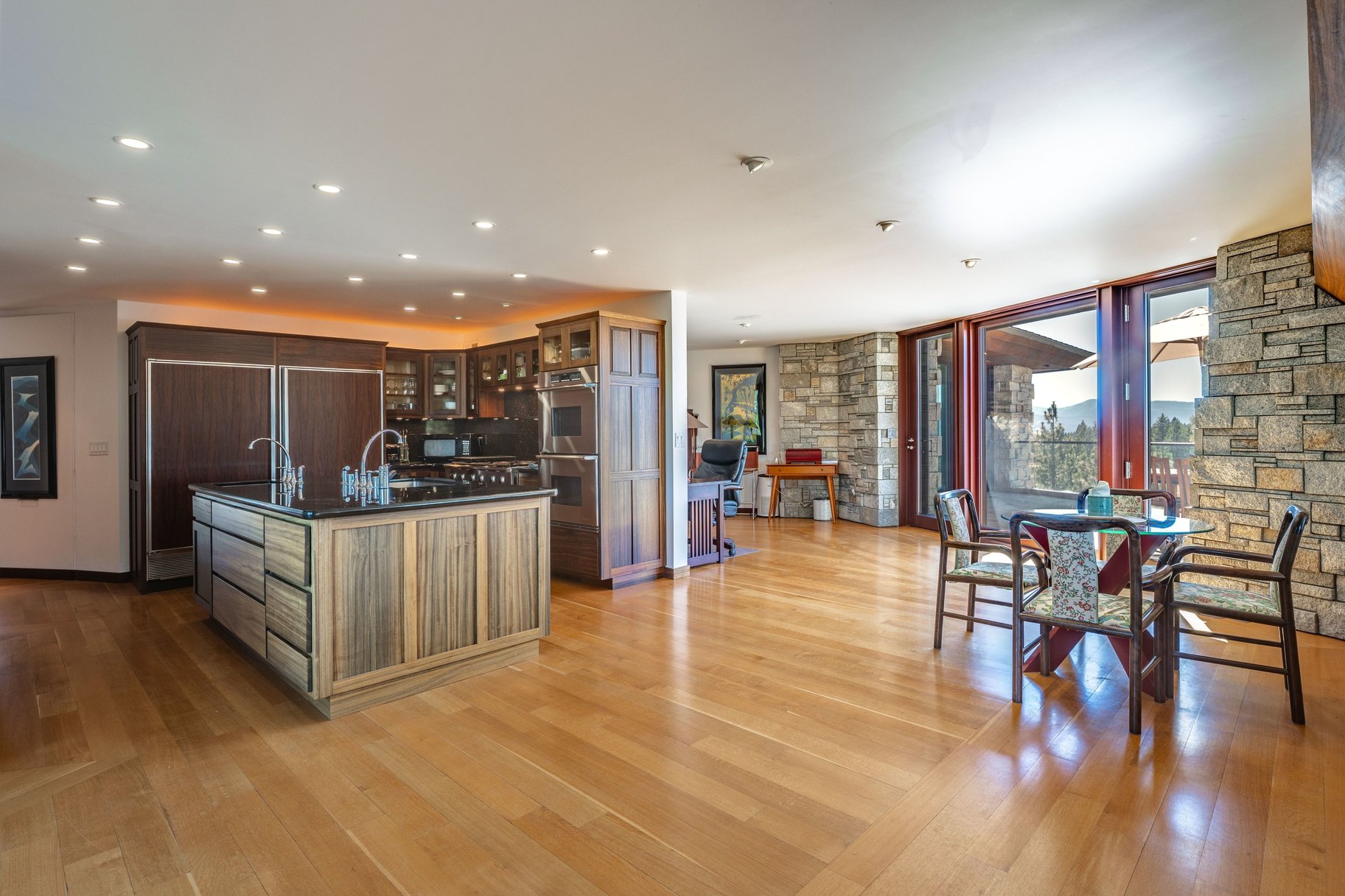  The Eagles Nest Estate - 物件實景