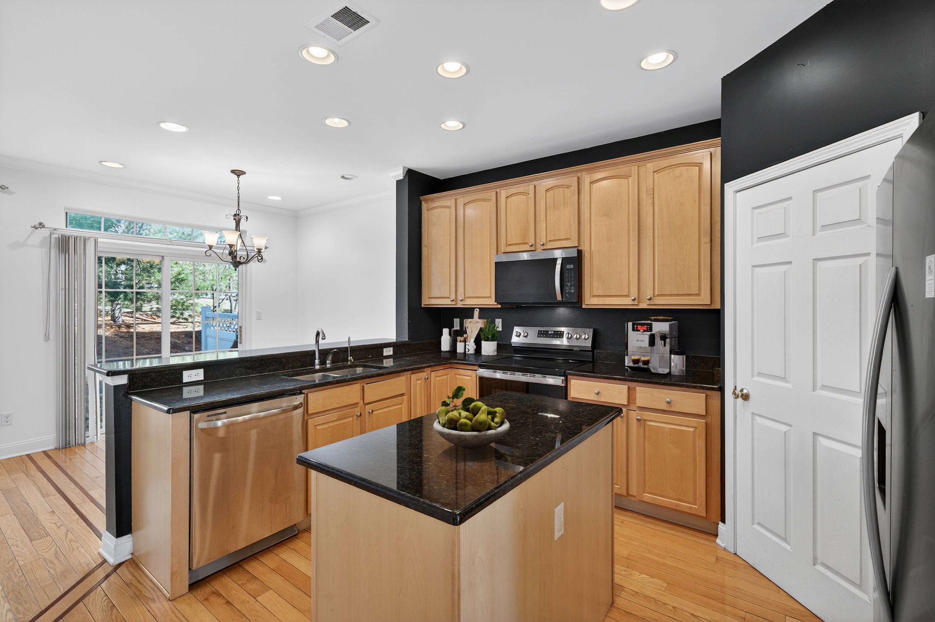 Monroe, New York, 10950, United States, 3 Bedrooms Bedrooms, ,3 BathroomsBathrooms,Residential,For Sale,2013062