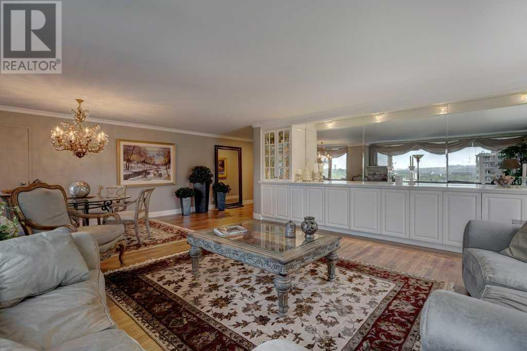 CALGARY, Alberta, T2P 3R8, CA, 2 Bedrooms Bedrooms, ,2 BathroomsBathrooms,Residential,For Sale,1908655