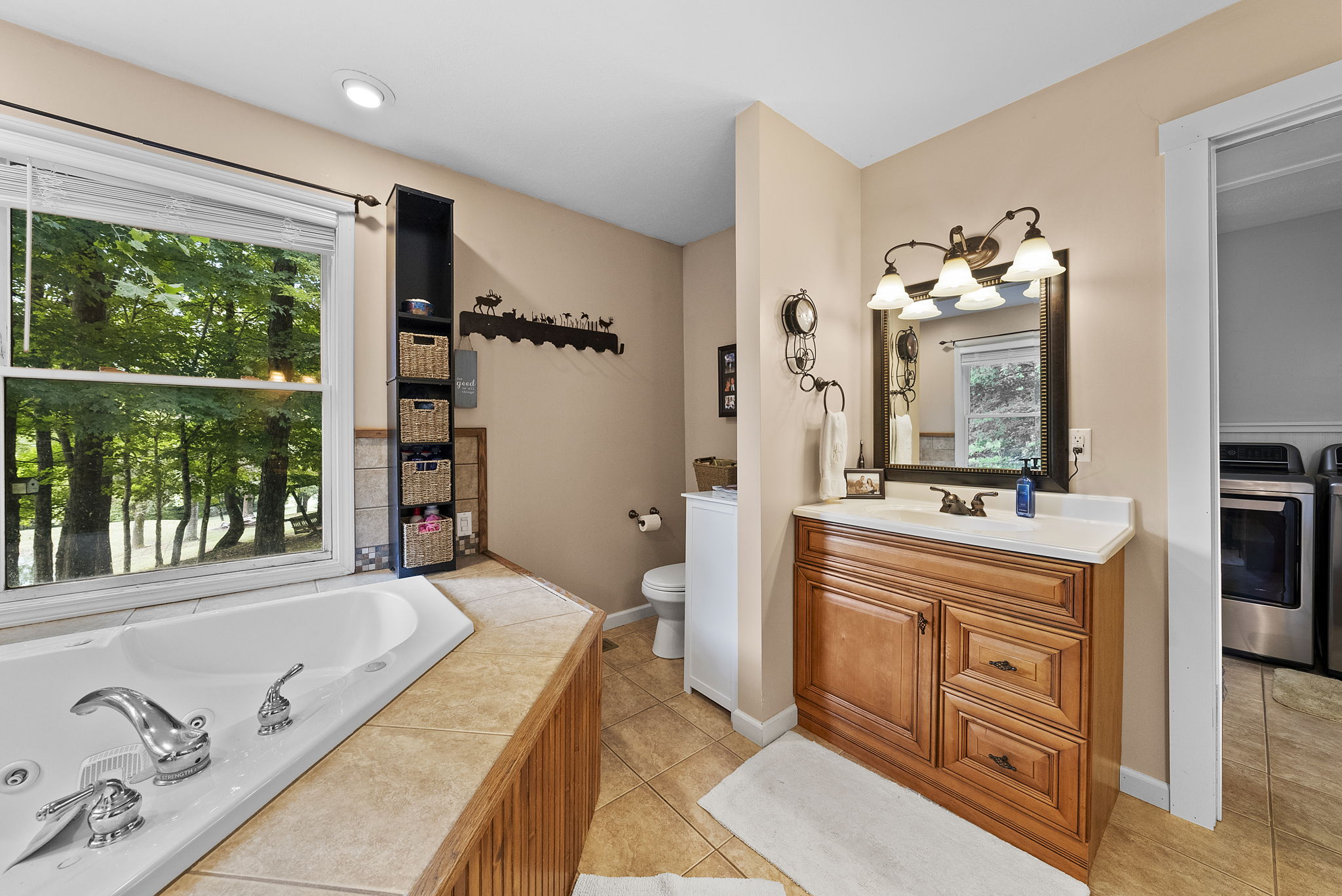 Bloomfield, Indiana, 47424, United States, 3 Bedrooms Bedrooms, ,2 BathroomsBathrooms,Residential,For Sale,1976098