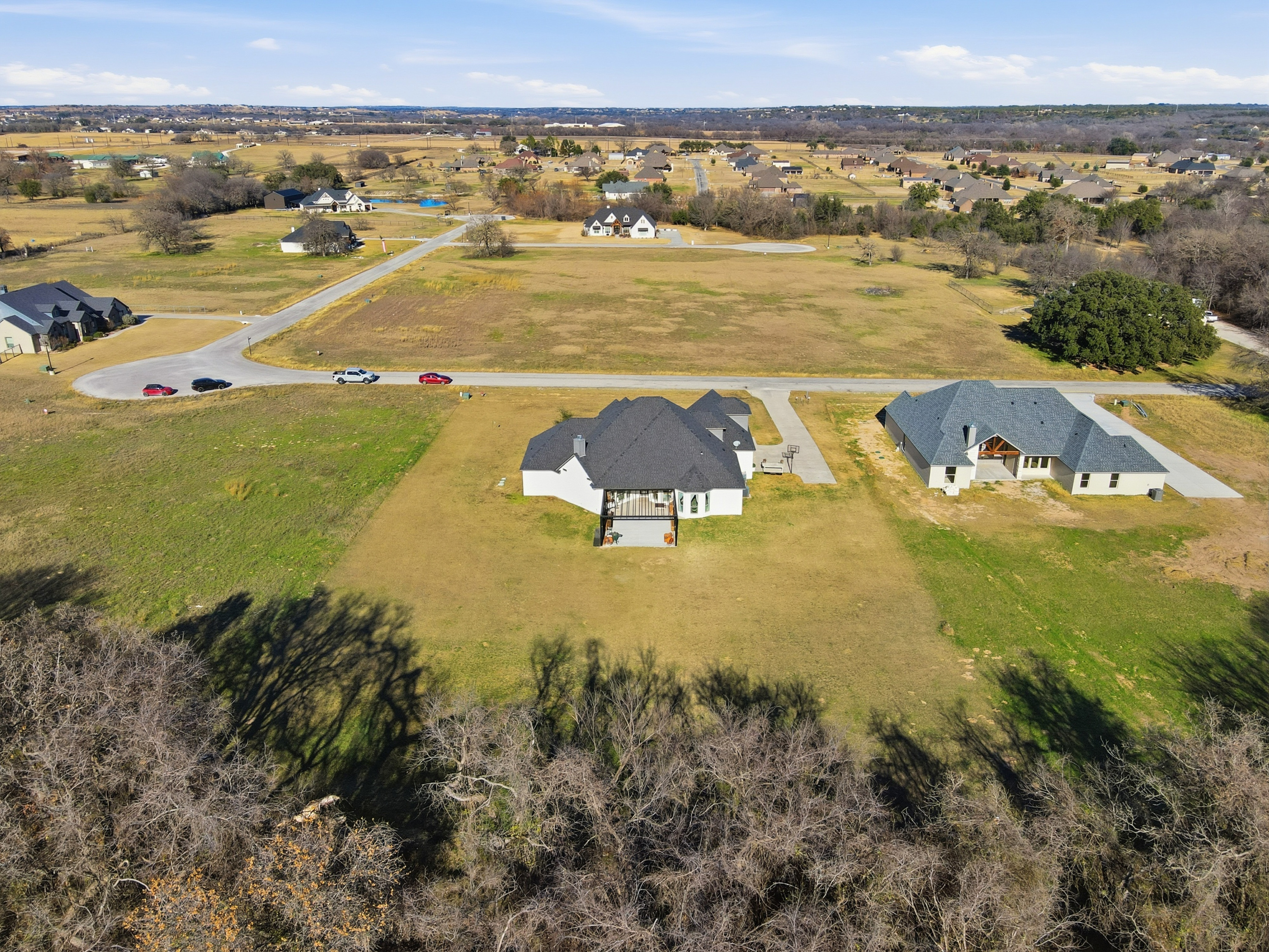  a private gated retreat where  luxury meets texas tranquility - 物件實景