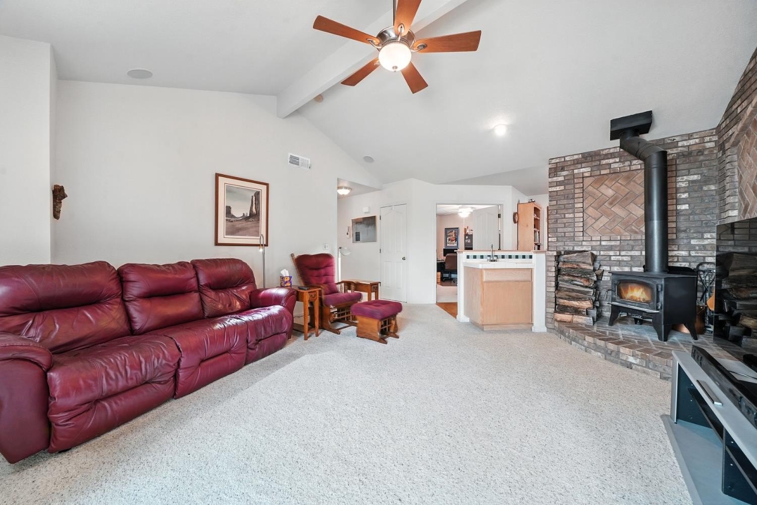 Wallace, California, 95254, United States, 4 Bedrooms Bedrooms, ,3 BathroomsBathrooms,Residential,For Sale,1976011