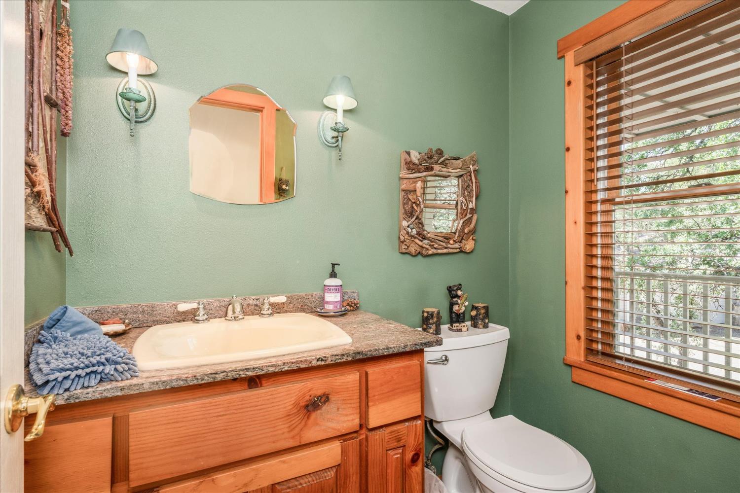 North Fork, California, 93643, United States, 4 Bedrooms Bedrooms, ,3 BathroomsBathrooms,Residential,For Sale,1974924