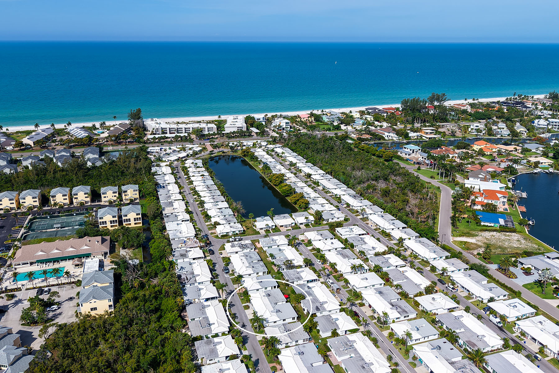  SPANISH MAIN YACHT CLUB CONDO - 物件實景
