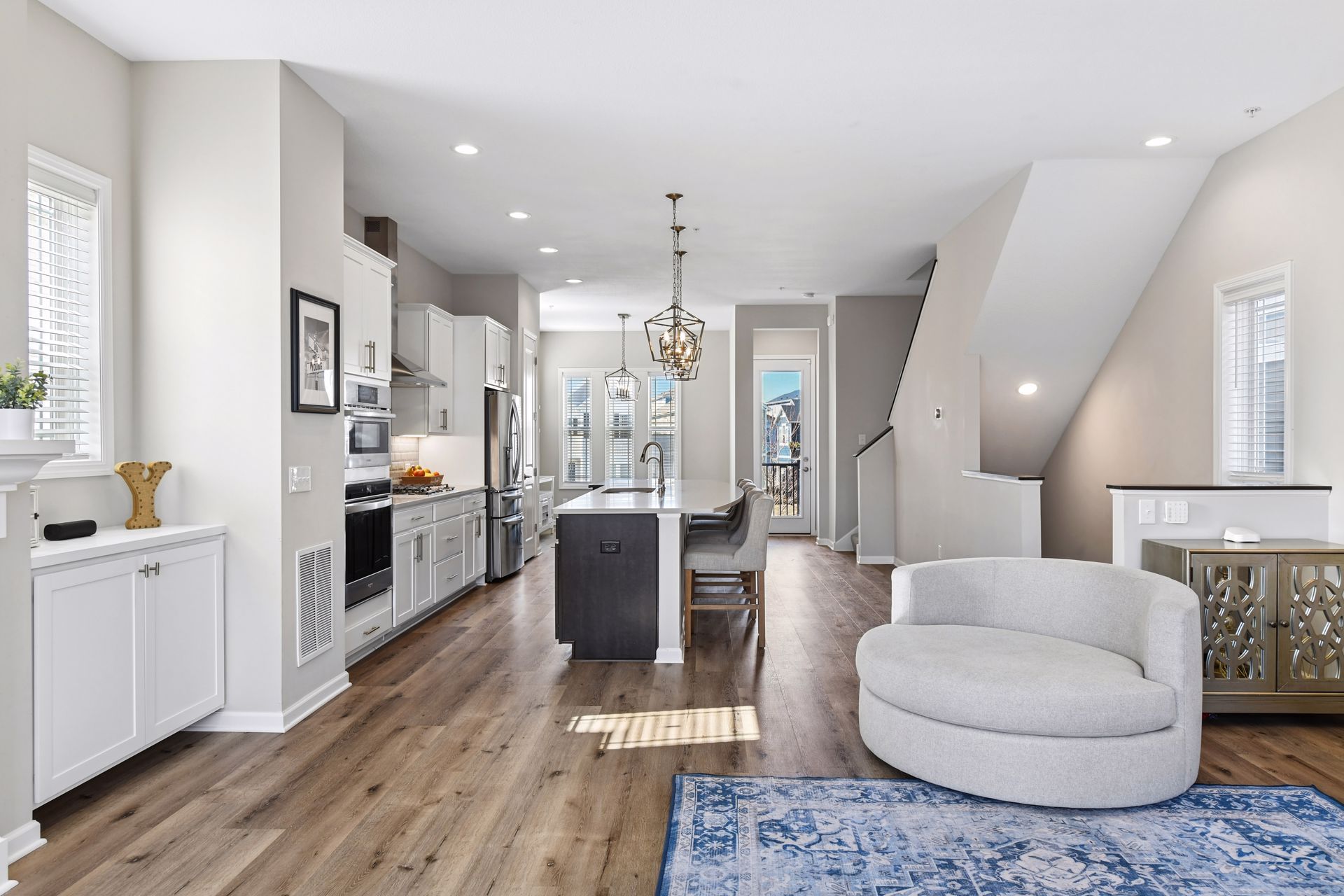  Refined Living in Prime Location - 物件實景