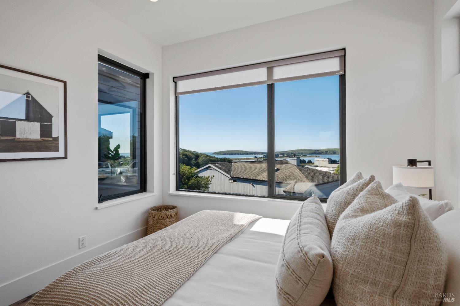 Bodega Bay, California, 94923, United States, 4 Bedrooms Bedrooms, ,5 BathroomsBathrooms,Residential,For Sale,1940250