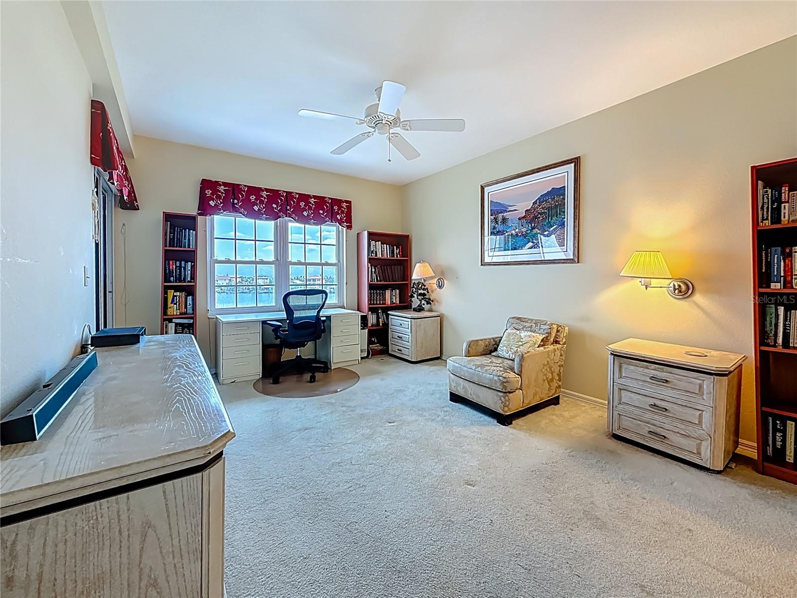 Madeira Beach, Florida, 33708, United States, 2 Bedrooms Bedrooms, ,2 BathroomsBathrooms,Residential,For Sale,1981210