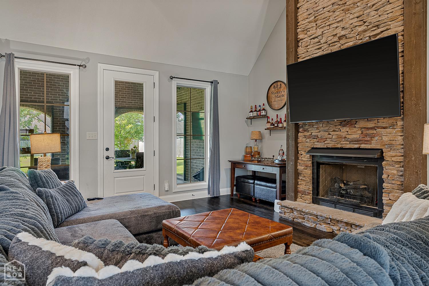 Jonesboro, Arkansas, 72404, United States, 5 Bedrooms Bedrooms, ,4 BathroomsBathrooms,Residential,For Sale,1978378