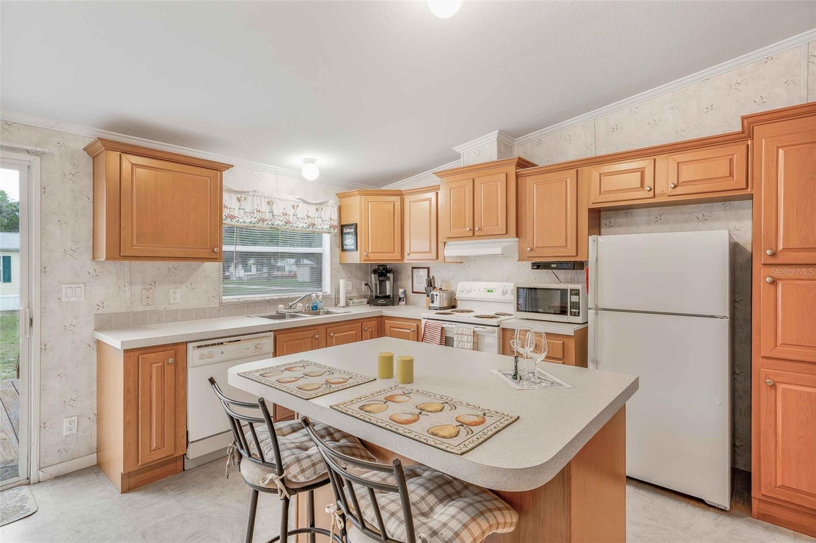 DUNNELLON, Florida, 34431, United States, 15 Bedrooms Bedrooms, ,10 BathroomsBathrooms,Residential,For Sale,1829538