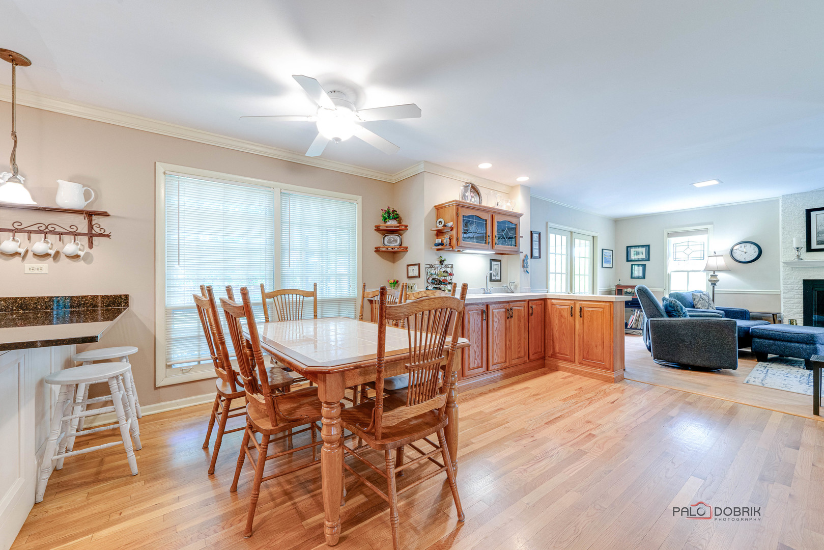 Arlington Heights, Illinois, 60005, United States, 4 Bedrooms Bedrooms, ,3 BathroomsBathrooms,Residential,For Sale,1919635