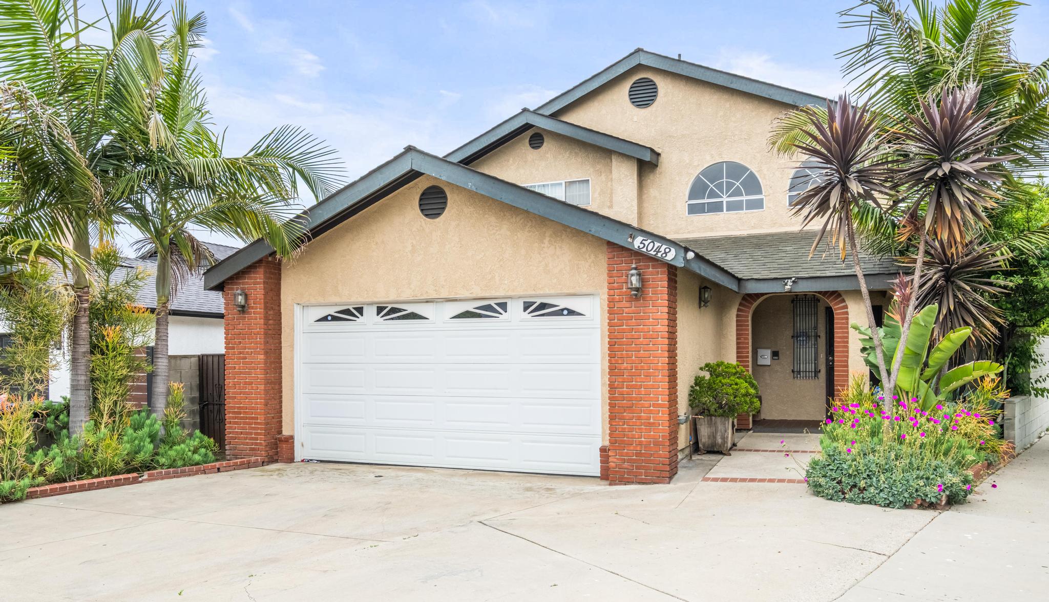 HAWTHORNE, California, 90250, United States, 4 Bedrooms Bedrooms, ,3 BathroomsBathrooms,Residential,For Sale,1798305