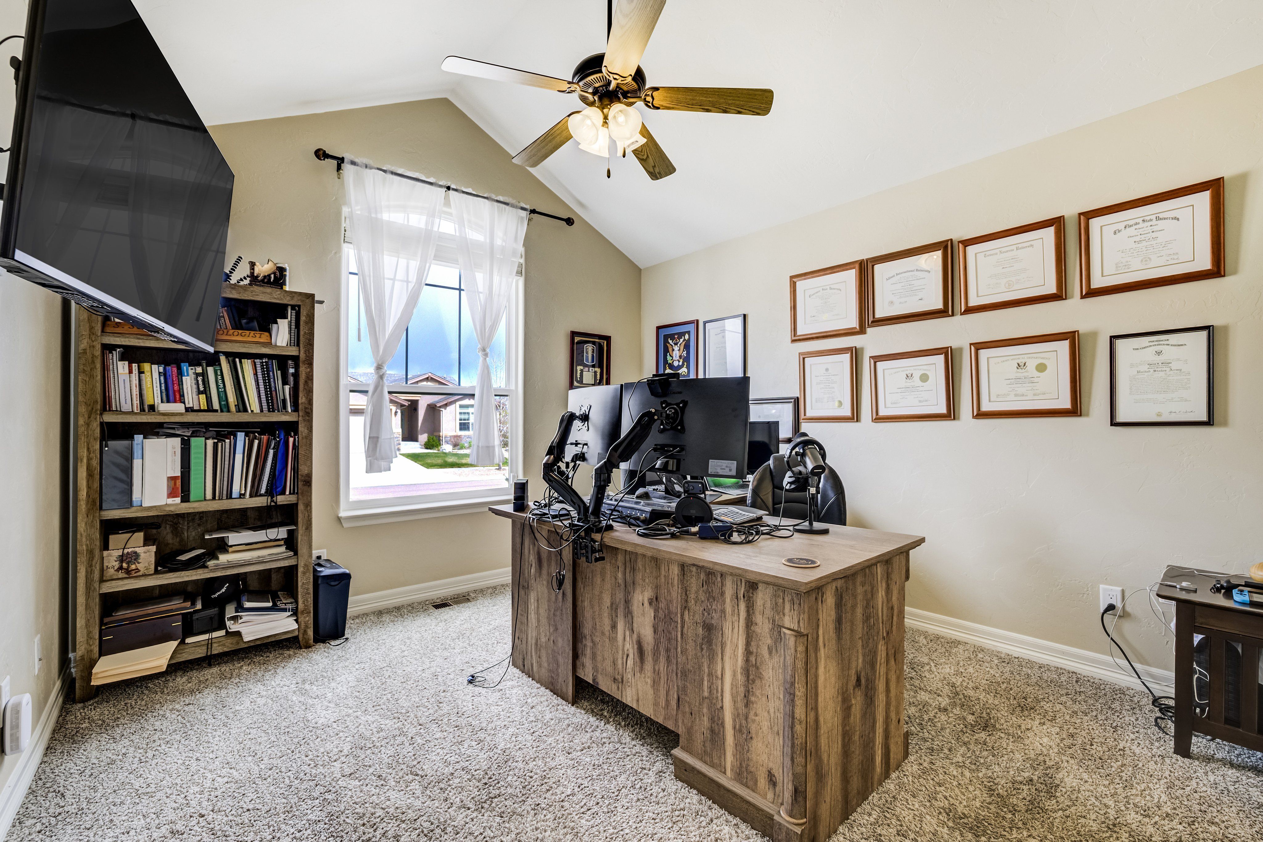  Elevated Living with Unmatched Pikes Peak Views in Flying Horse - 物件實景