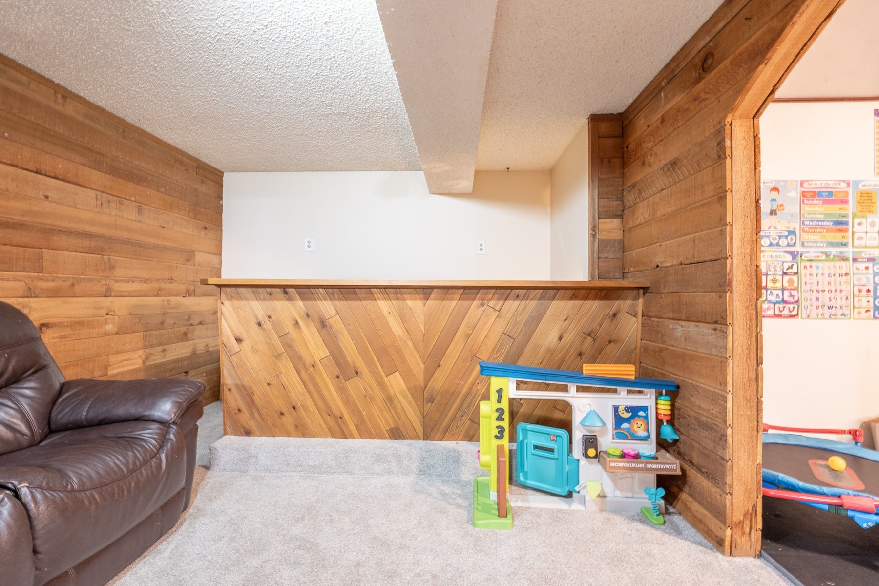  701 E Bismark Ave - 物件實景