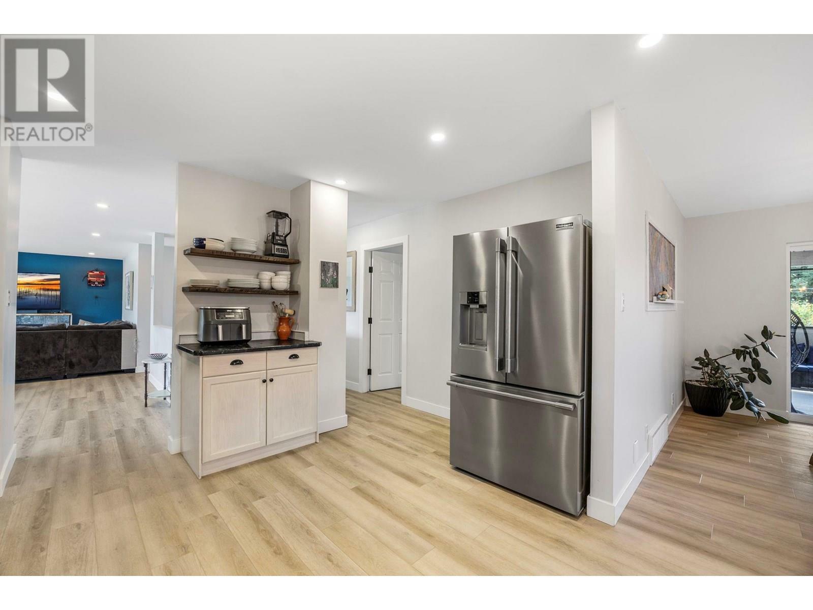 PENTICTON, British Columbia, V2A 1A7, CA, 6 Bedrooms Bedrooms, ,4 BathroomsBathrooms,Residential,For Sale,1859946