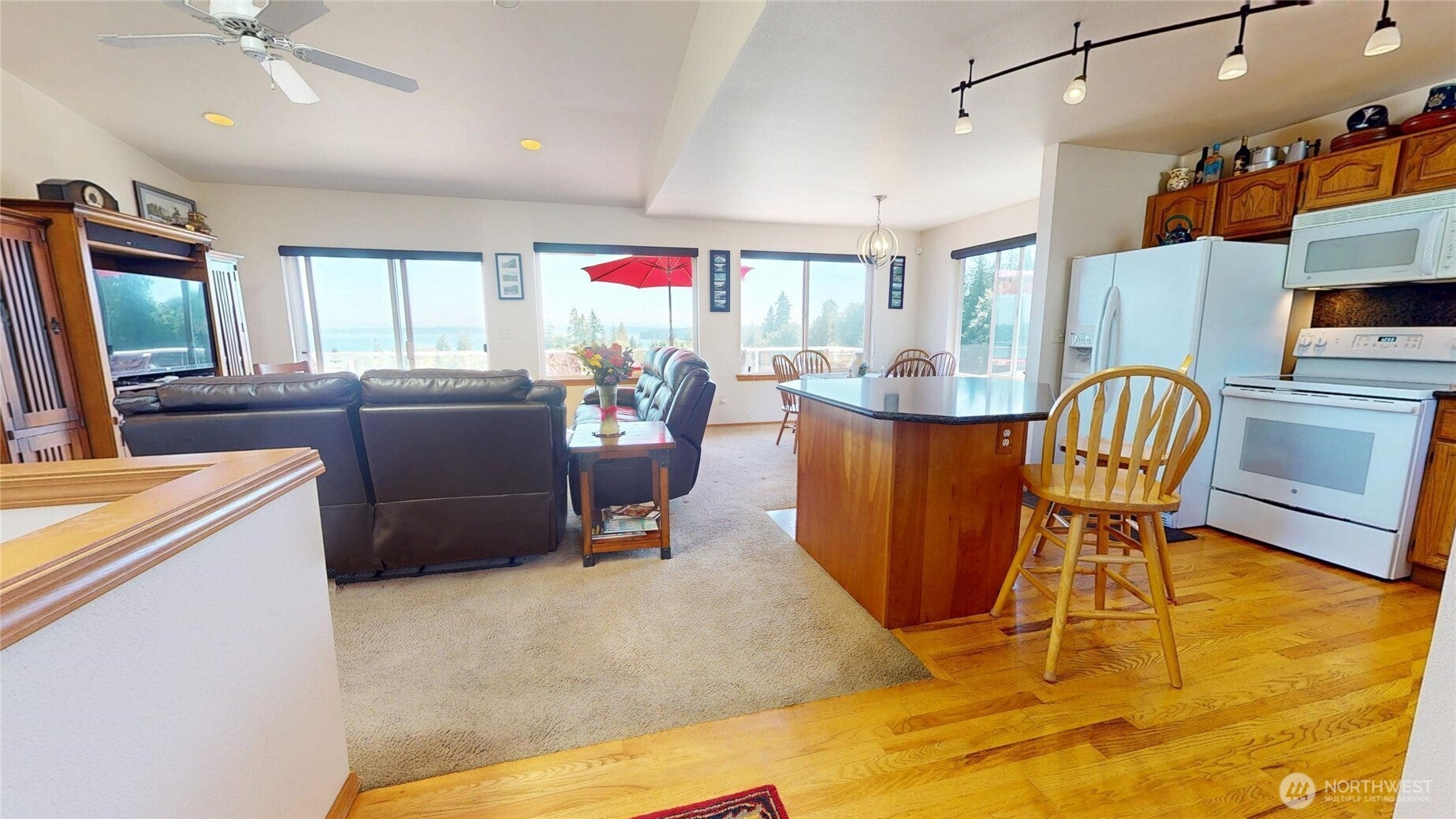 Port Orchard, Washington, 98366, United States, 3 Bedrooms Bedrooms, ,3 BathroomsBathrooms,Residential,For Sale,1907712