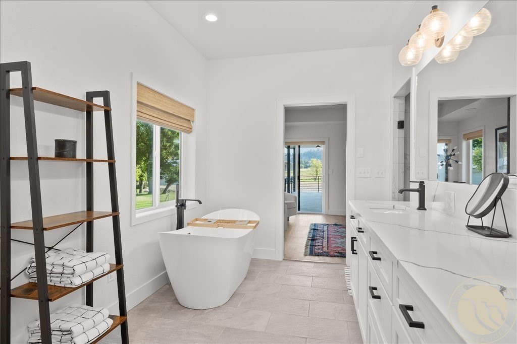 Columbus, Montana, 59019, United States, 4 Bedrooms Bedrooms, ,3 BathroomsBathrooms,Residential,For Sale,1977555