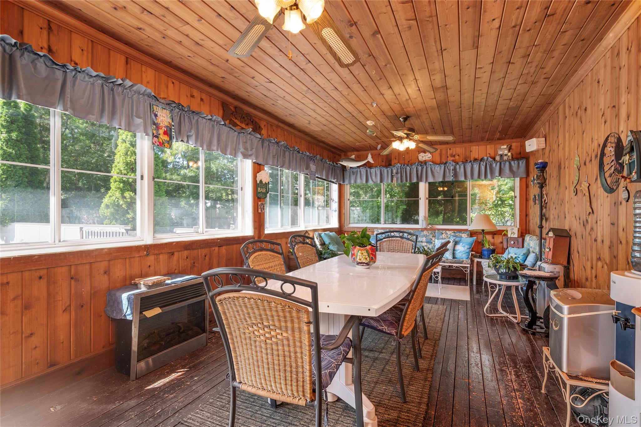 Hampton Bays, New York, 11946, United States, 3 Bedrooms Bedrooms, ,3 BathroomsBathrooms,Residential,For Sale,1935331