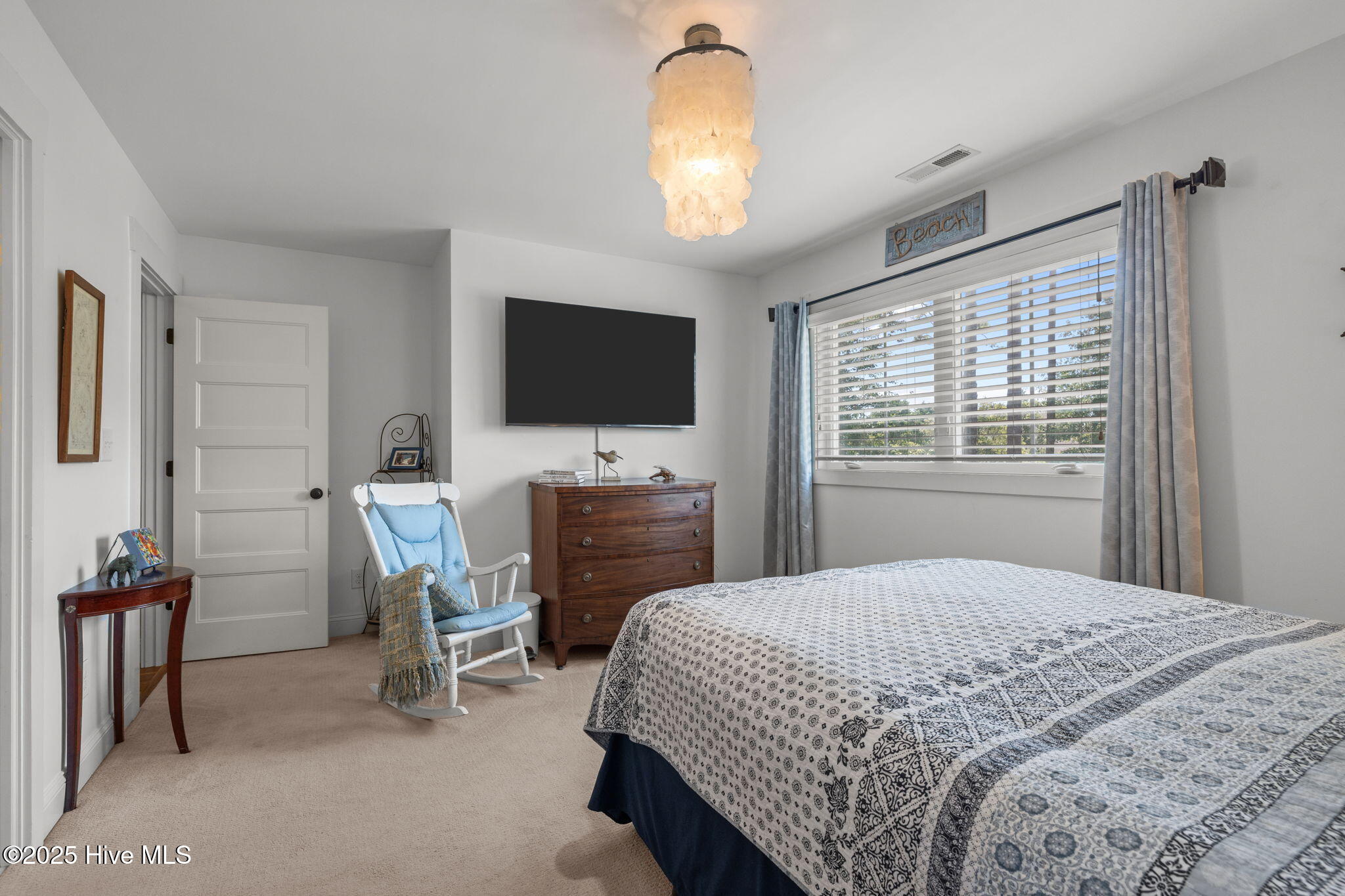 Morehead City, North Carolina, 28557, United States, 5 Bedrooms Bedrooms, ,4 BathroomsBathrooms,Residential,For Sale,1901415