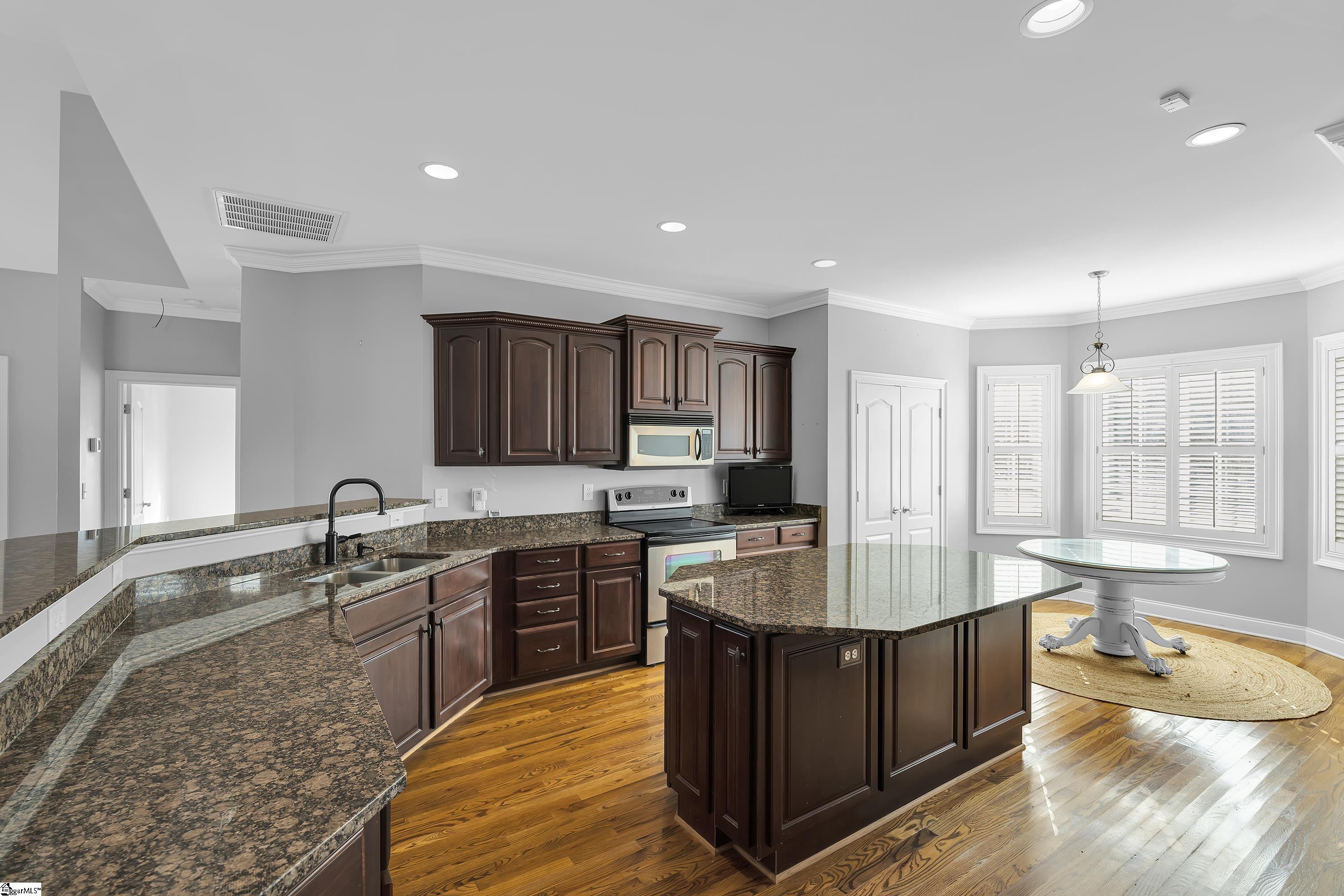 Greer, South Carolina, 29651, United States, 4 Bedrooms Bedrooms, ,4 BathroomsBathrooms,Residential,For Sale,1997137