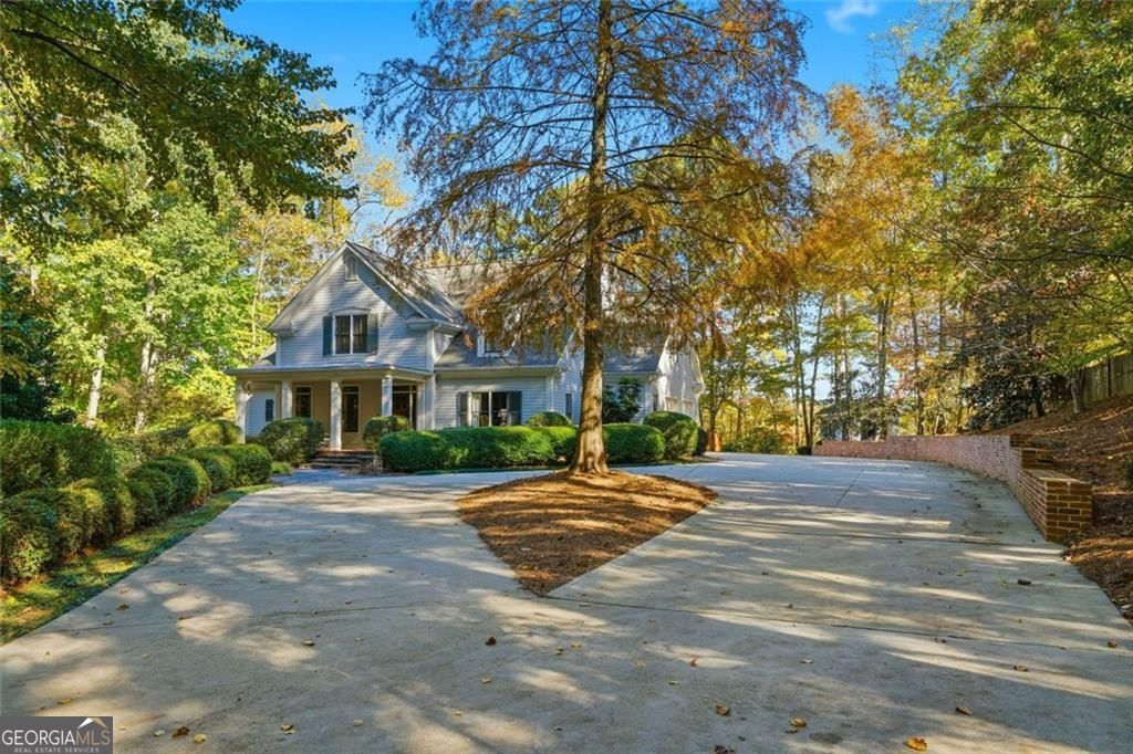 Kennesaw, Georgia, 30152, United States, 5 Bedrooms Bedrooms, ,3 BathroomsBathrooms,Residential,For Sale,1988783