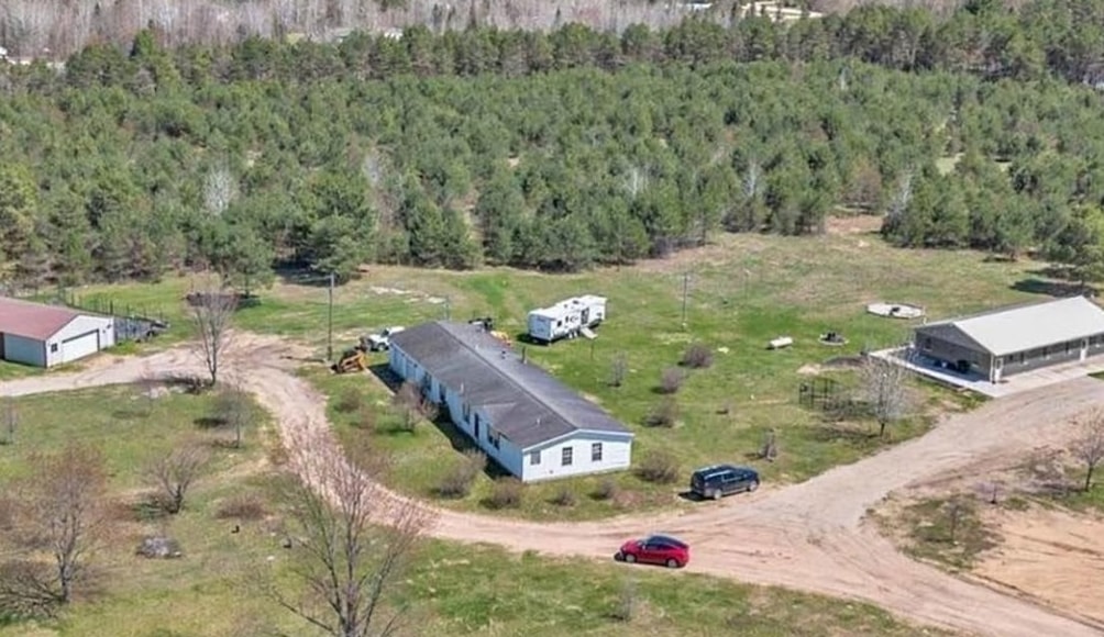 Fife Lake, Michigan, 49633, United States, 7 Bedrooms Bedrooms, ,4 BathroomsBathrooms,Residential,For Sale,2015344