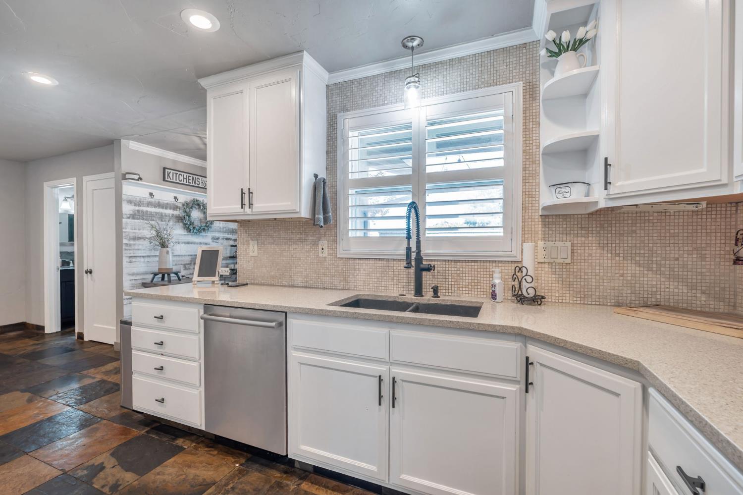 Stockton, California, 95207, United States, 3 Bedrooms Bedrooms, ,2 BathroomsBathrooms,Residential,For Sale,1915984