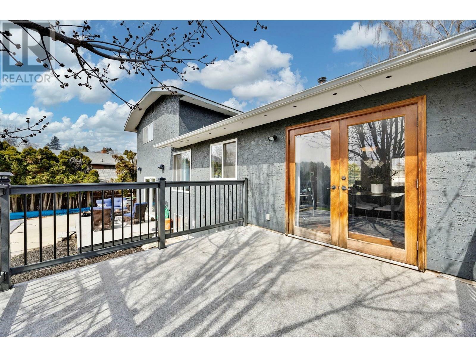 WEST KELOWNA, British Columbia, V1Z 1Z4, CA, 5 Bedrooms Bedrooms, ,1 BathroomBathrooms,Residential,For Sale,1836903