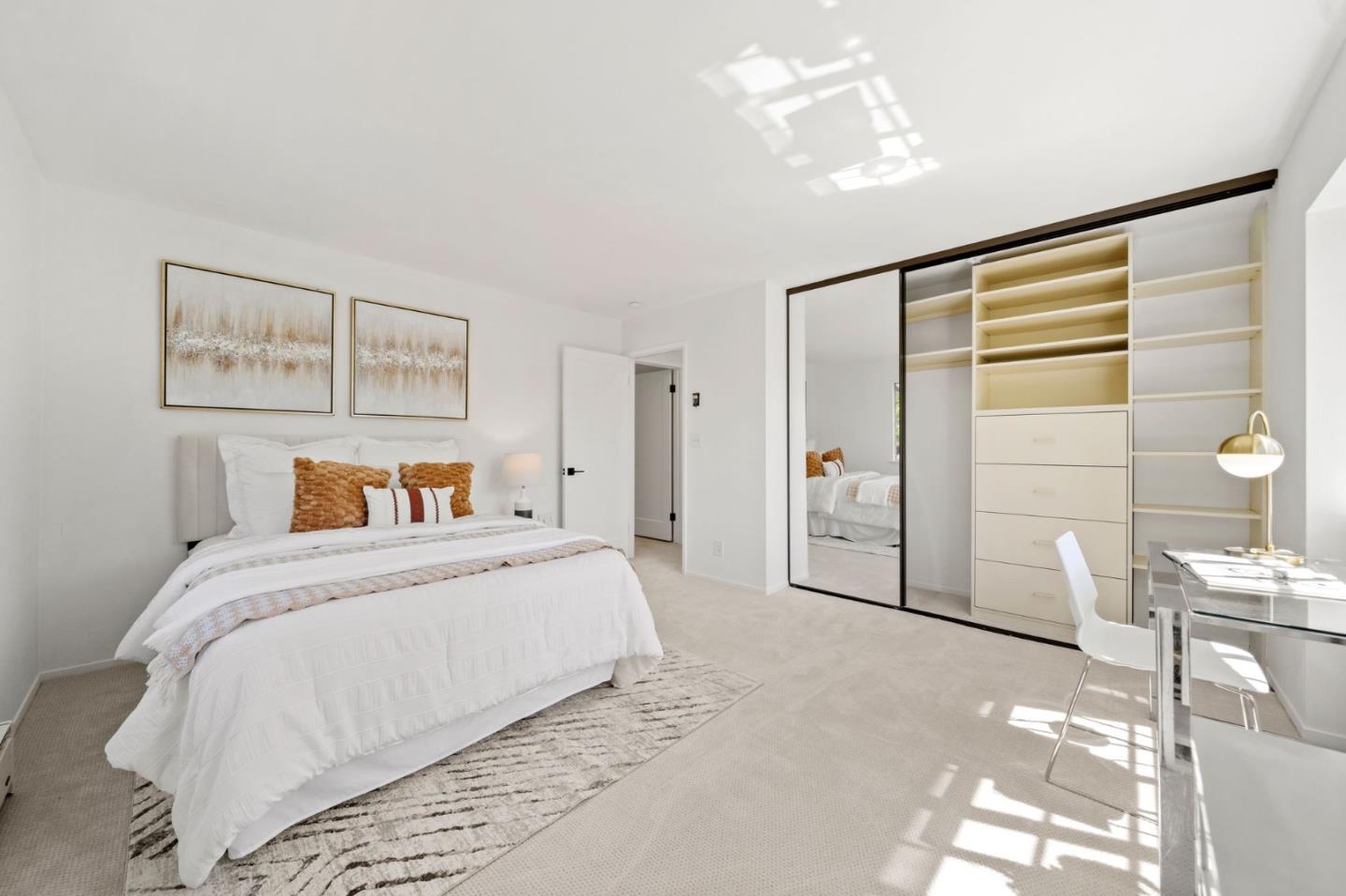Palo Alto, California, 94301, United States, 4 Bedrooms Bedrooms, ,4 BathroomsBathrooms,Residential,For Sale,1837921