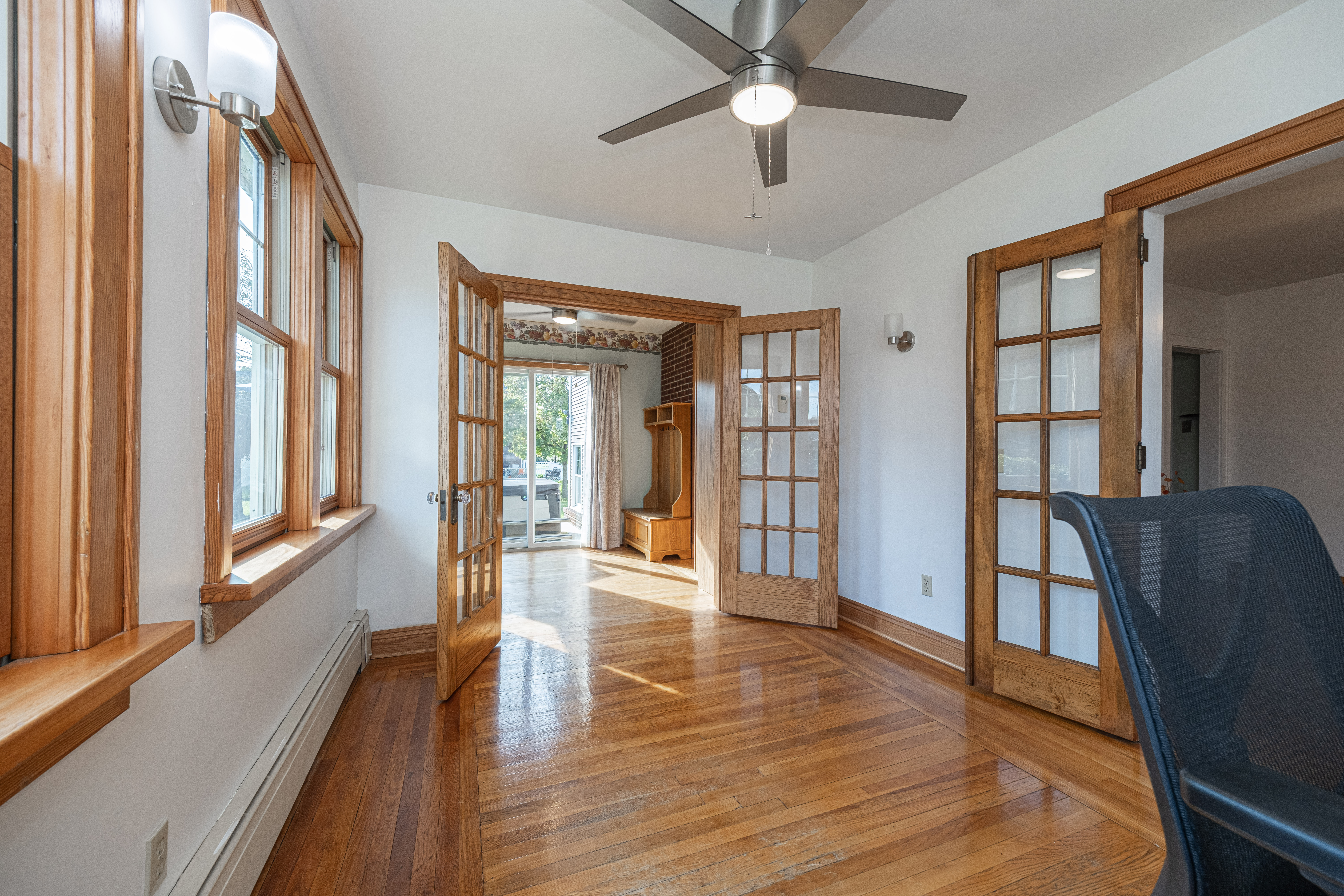  1060 Bank Street, Bridgeville, PA 15017 - 物件實景
