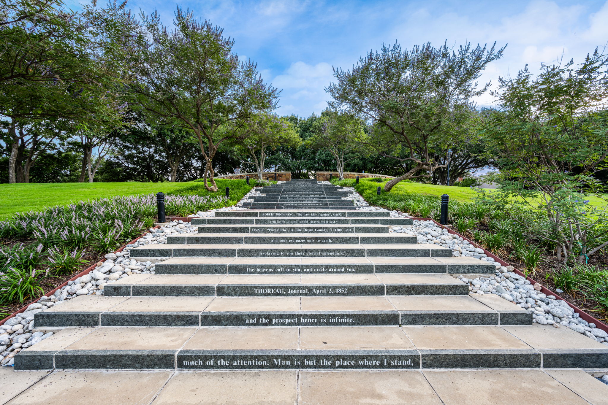  Nearly Half an Acre of Tranquility in Far North Dallas - 物件實景
