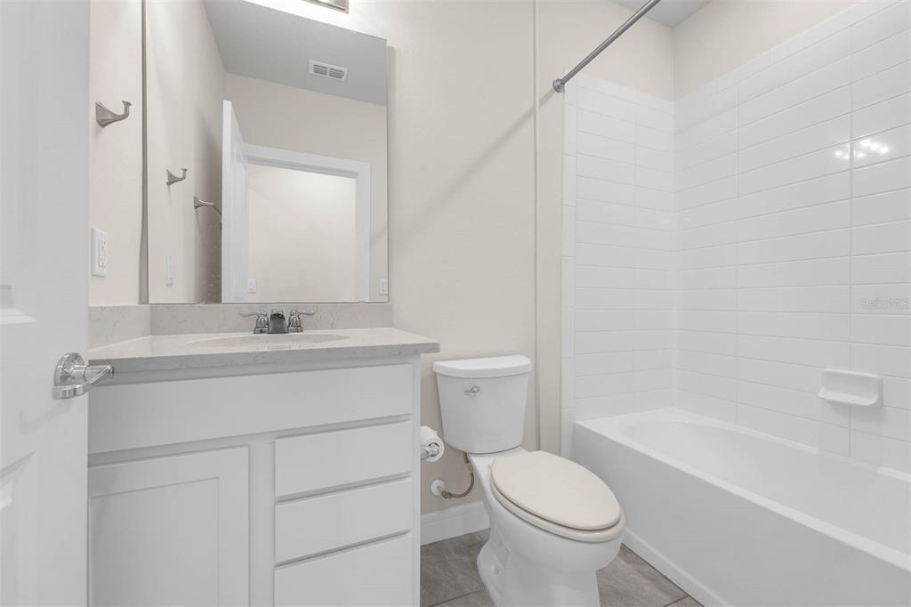 Clermont, Florida, 34714, United States, 5 Bedrooms Bedrooms, ,3 BathroomsBathrooms,Residential,For Sale,1875978