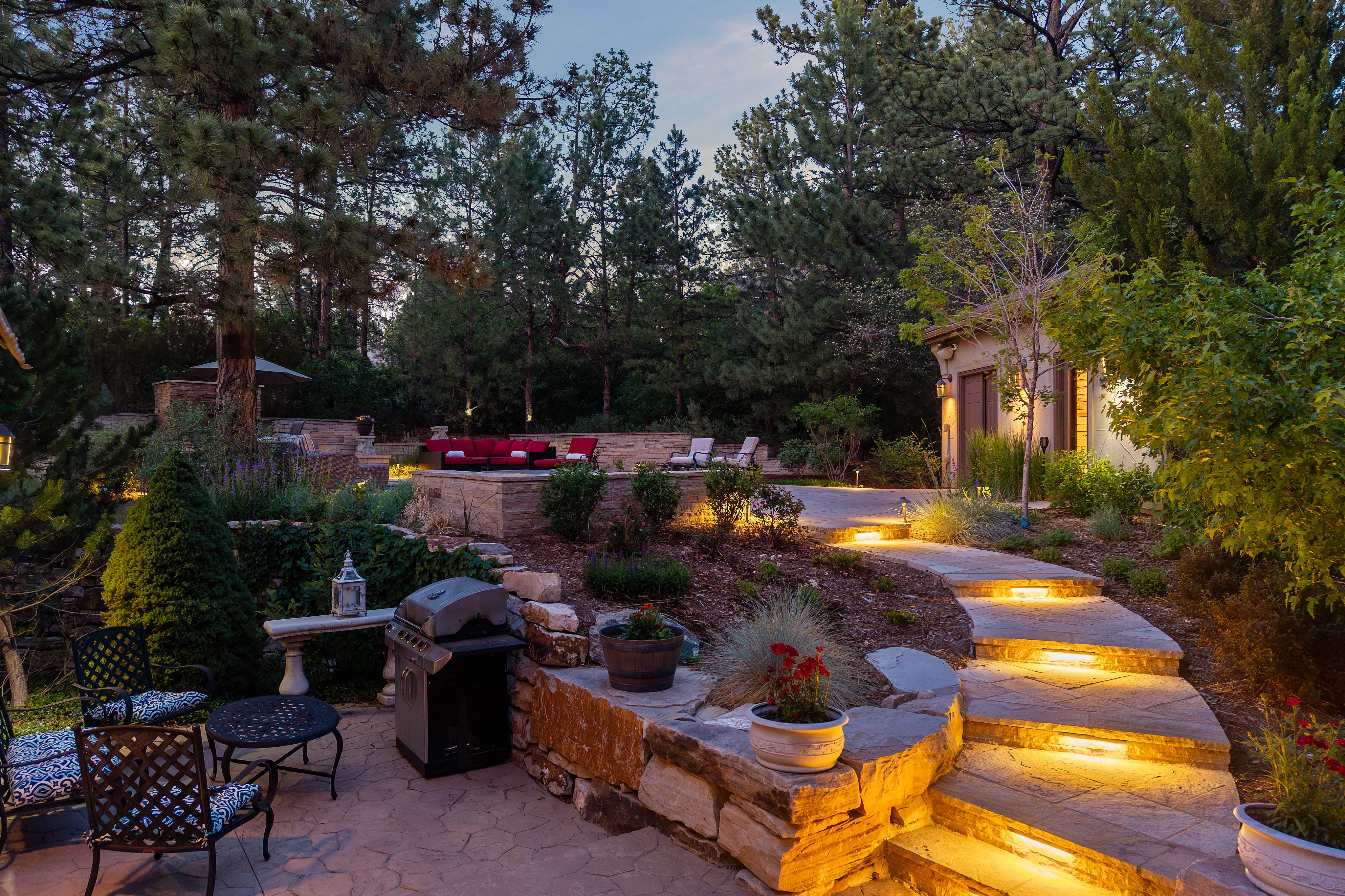  Set On Nearly One Acre In The Village At Castle Pines - 物件實景