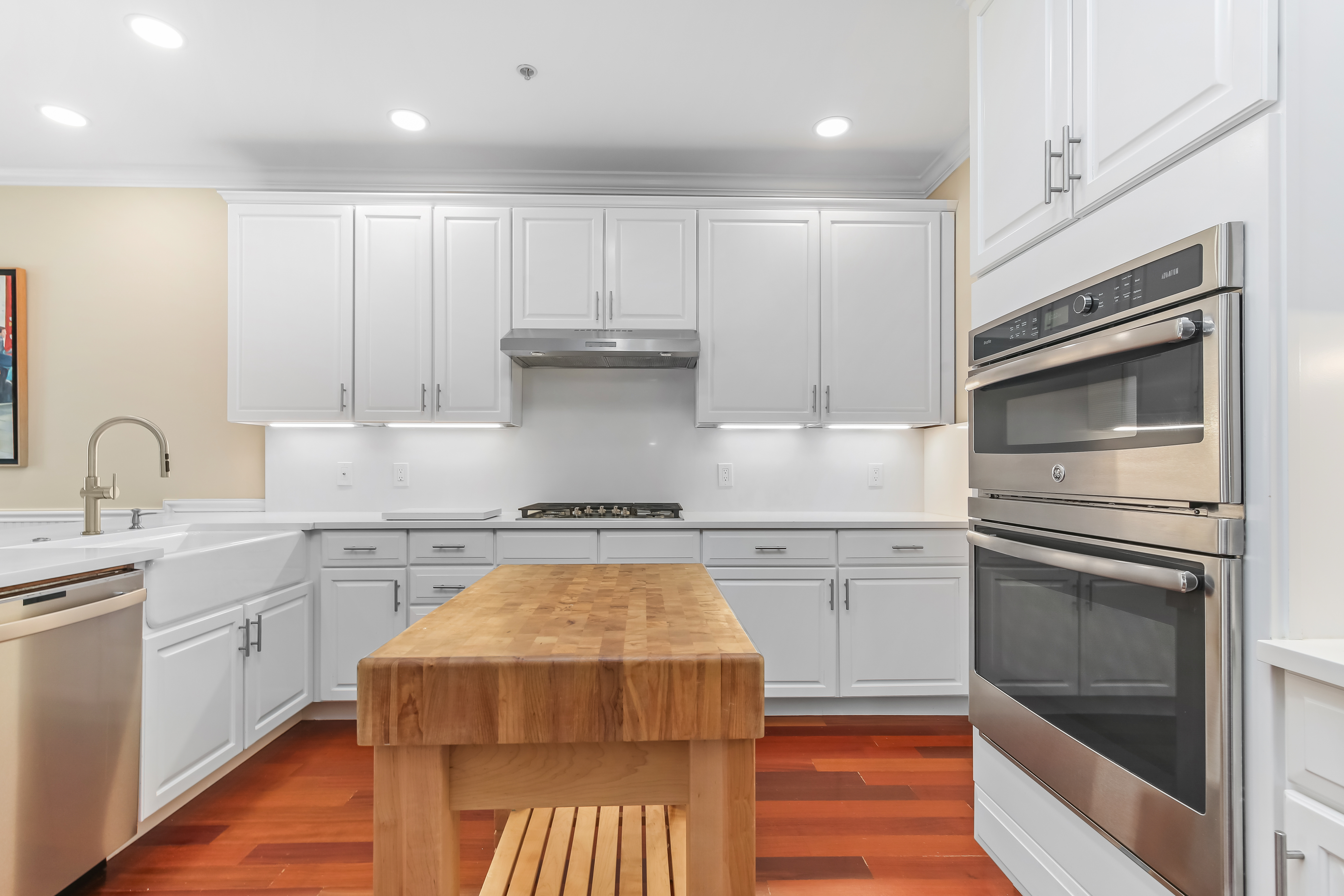  Gorgeous Turnkey End-Unit Condo in Ridgefield - 物件實景