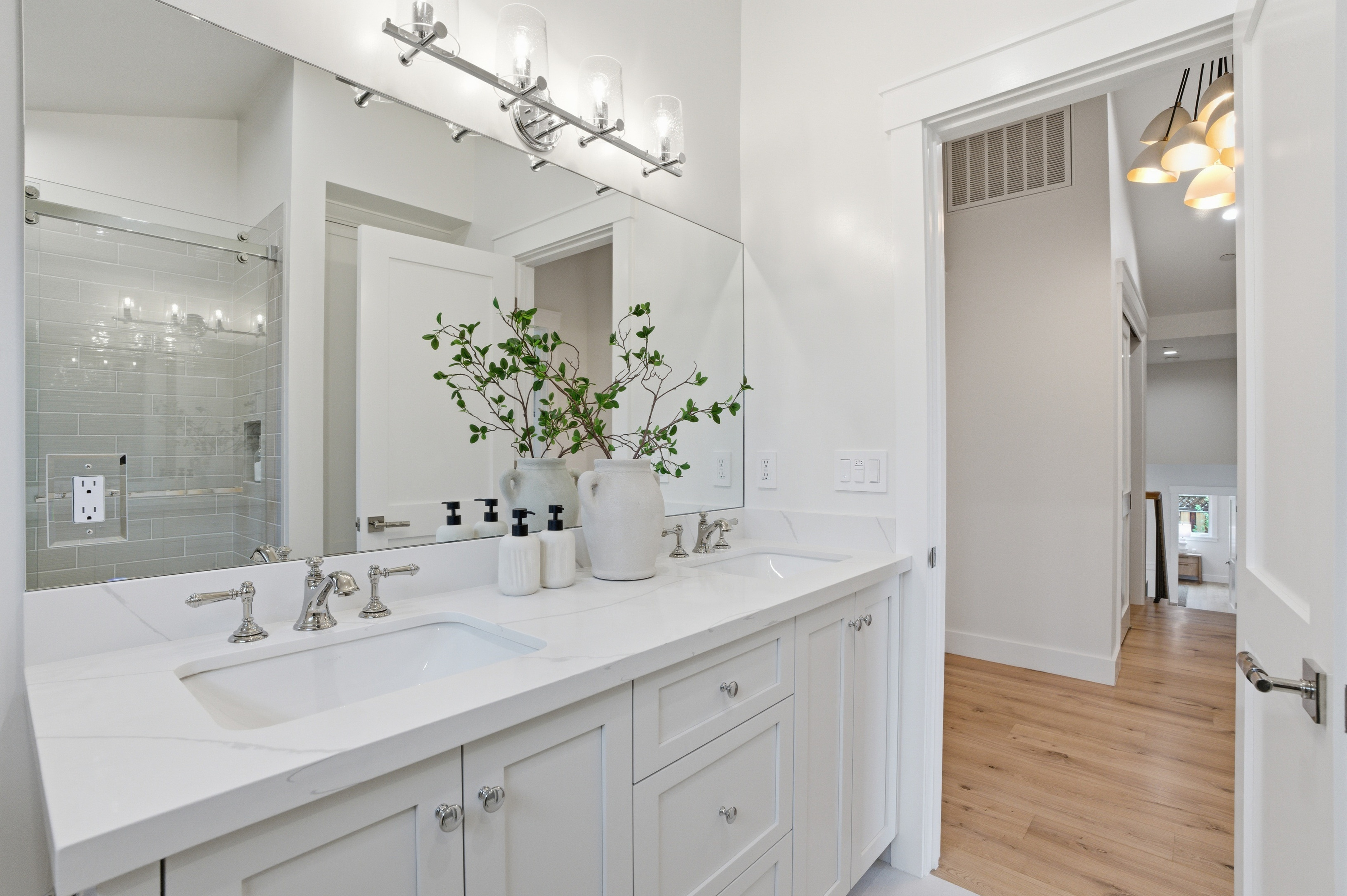  Turnkey Farmhouse Style Burlingame Home - 物件實景