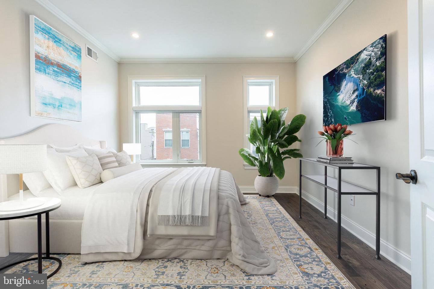 Philadelphia, Pennsylvania, 19130, United States, 3 Bedrooms Bedrooms, ,3 BathroomsBathrooms,Residential,For Sale,2001653