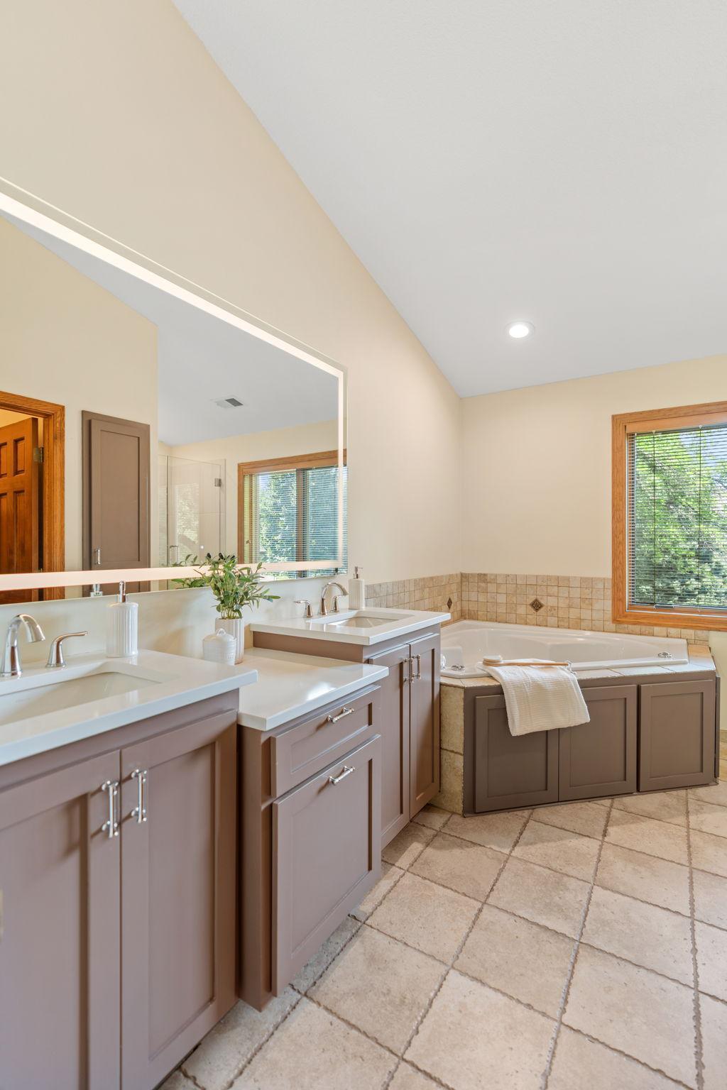 Eagan, Minnesota, 55123, United States, 4 Bedrooms Bedrooms, ,3 BathroomsBathrooms,Residential,For Sale,1905951