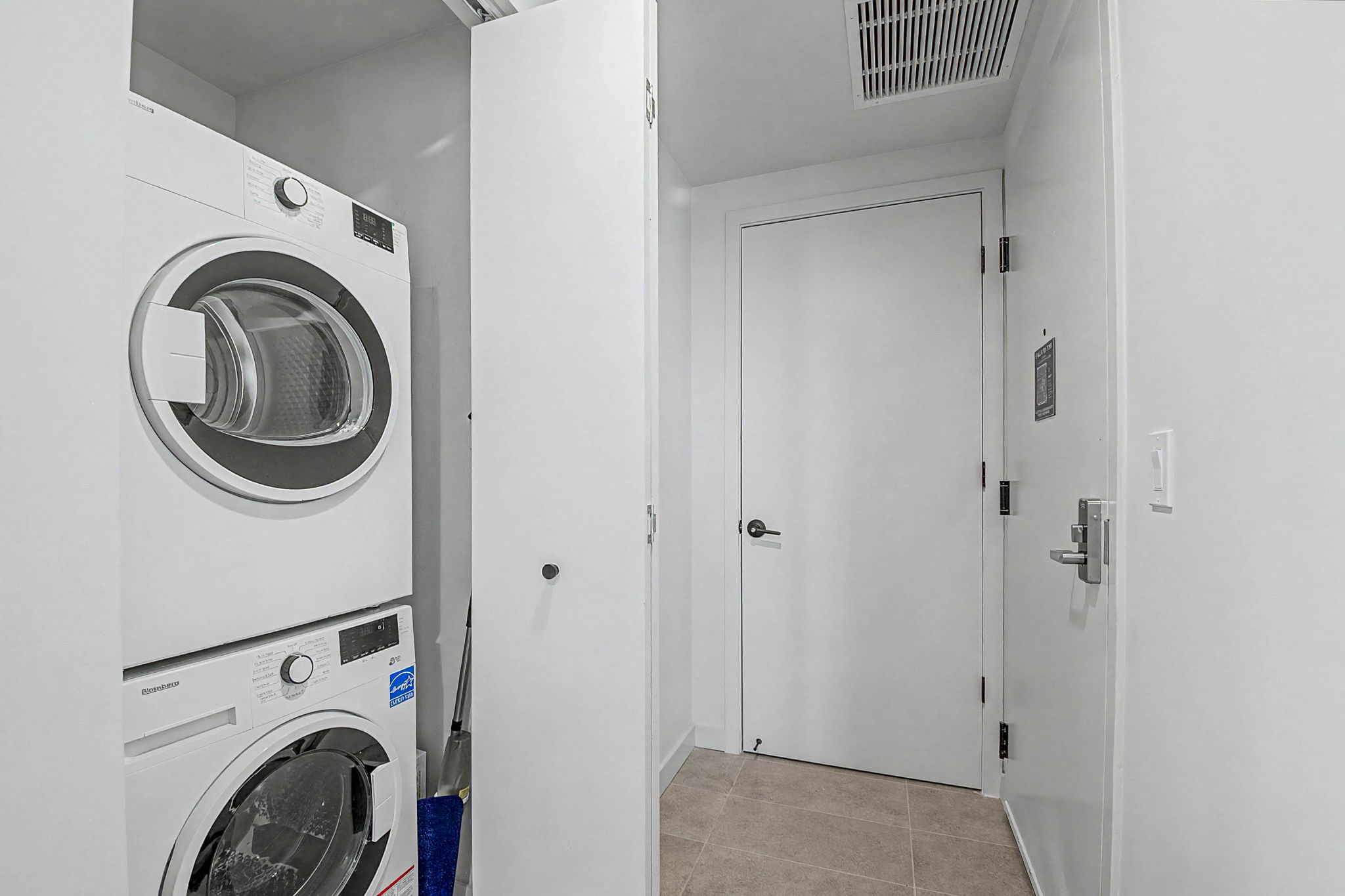  121 NE 25th St, Miami, FL, 33132 - 物件實景