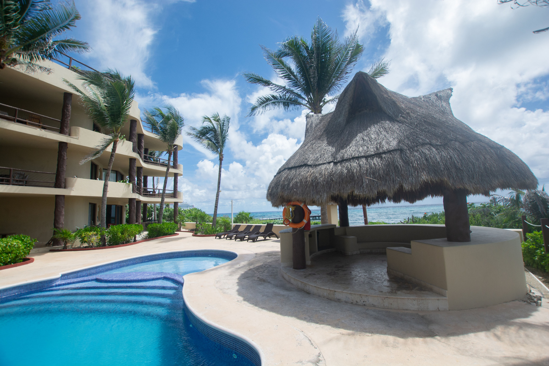  EXCLUSIVE OCEANFRONT RESIDENCE, 2 BED 2 AND BATH PANORAMIC VIEWS - 物件實景