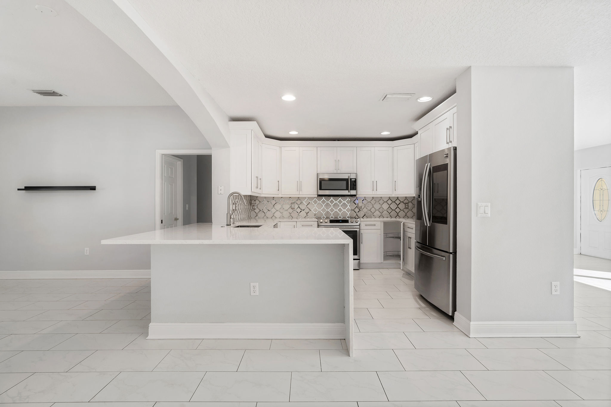 Largo, Florida, 33771, United States, 5 Bedrooms Bedrooms, ,3 BathroomsBathrooms,Residential,For Sale,1980944