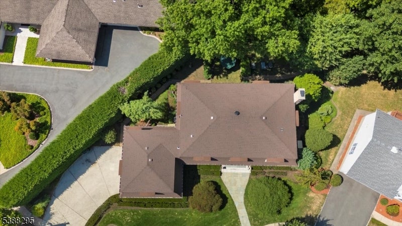 Clifton City, New Jersey, 07013, United States, 5 Bedrooms Bedrooms, ,4 BathroomsBathrooms,Residential,For Sale,1979632