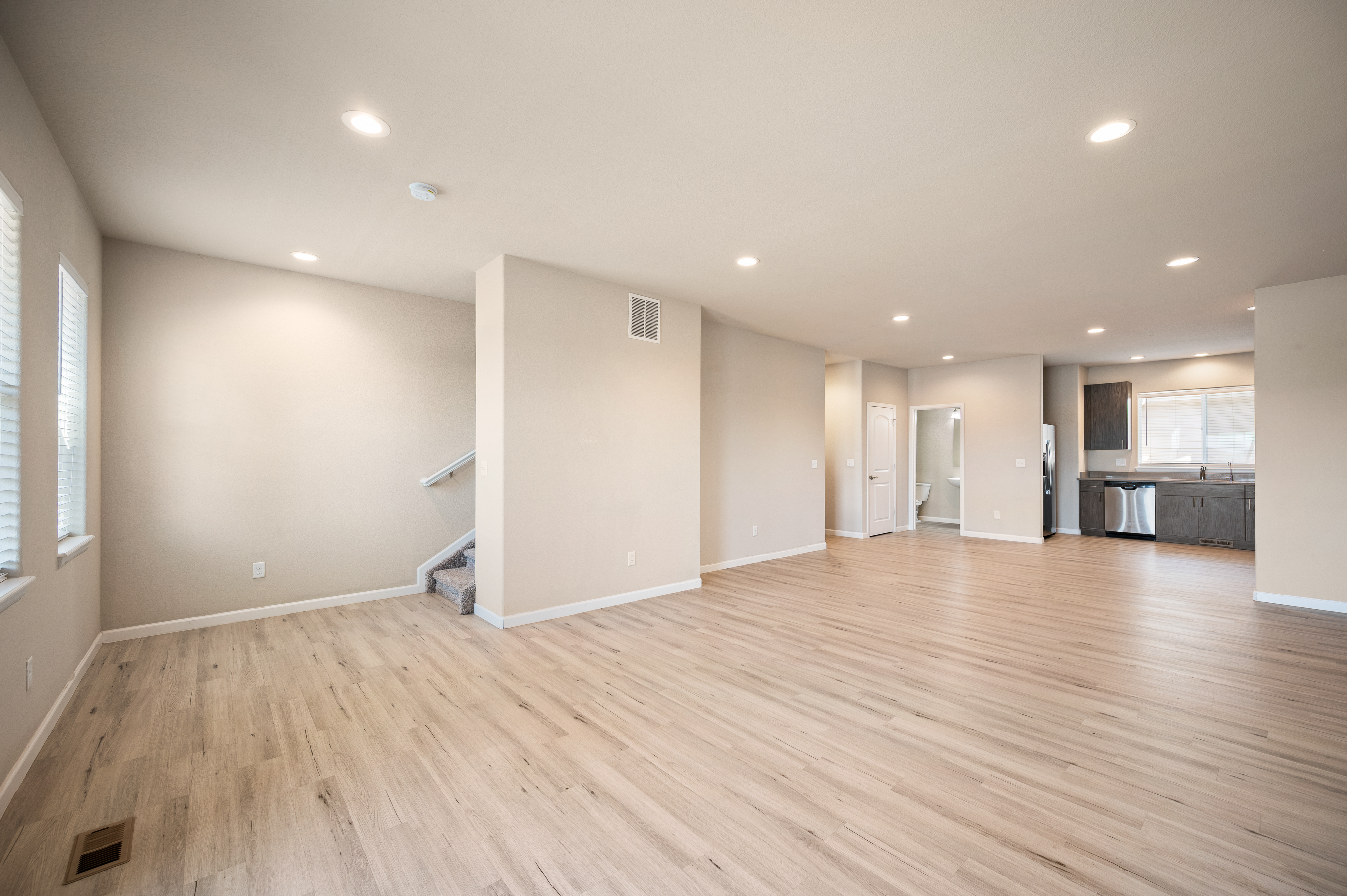  Tri-Level Modern Vibe - Your Ultimate Urban Escape - 物件實景