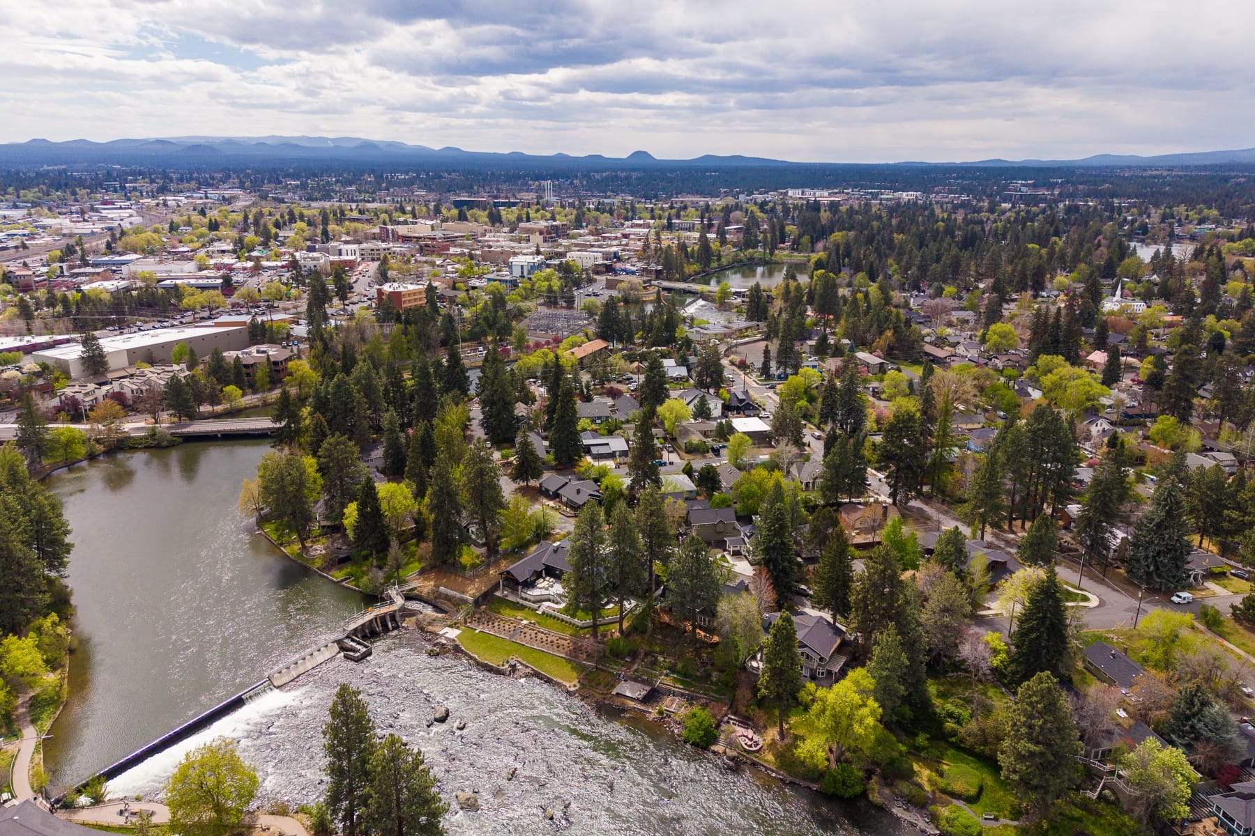  1605 NW 1st Street Bend, OR 97703 - 物件實景