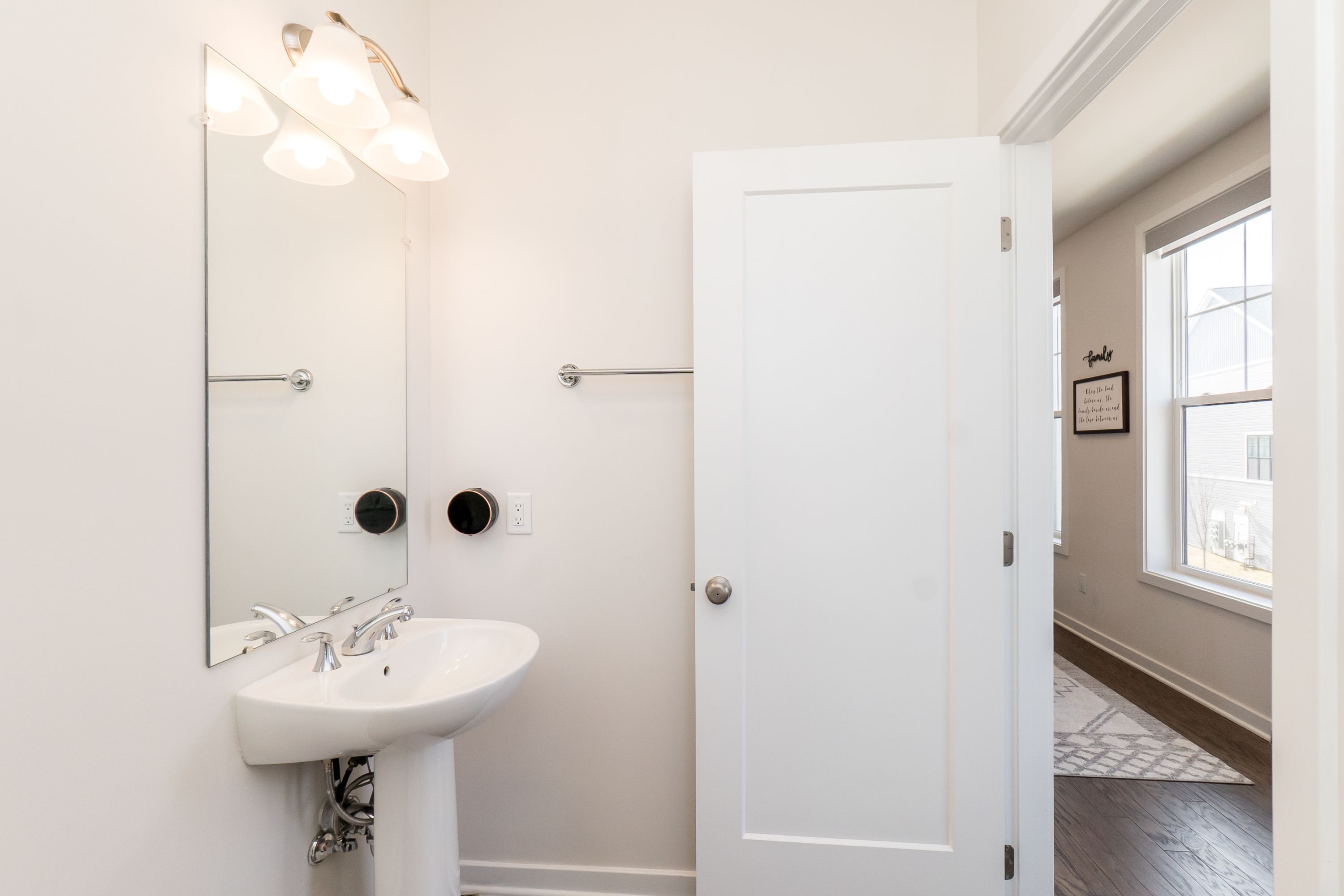 Ann Arbor, Michigan, 48105, United States, 4 Bedrooms Bedrooms, ,Residential,For Sale,1737854