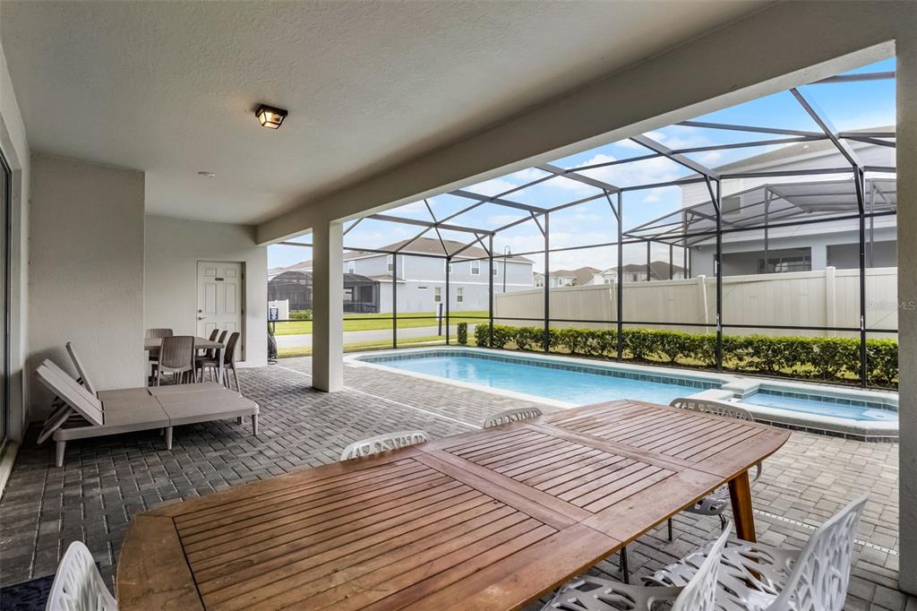 Davenport, Florida, 33897, United States, 10 Bedrooms Bedrooms, ,8 BathroomsBathrooms,Residential,For Sale,1897679