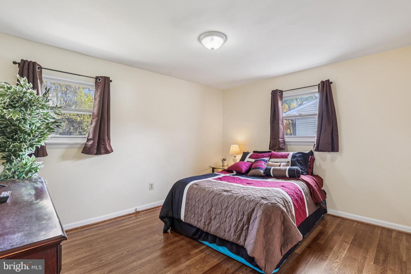 Rockville, Maryland, 20851, United States, 4 Bedrooms Bedrooms, ,2 BathroomsBathrooms,Residential,For Sale,1987492