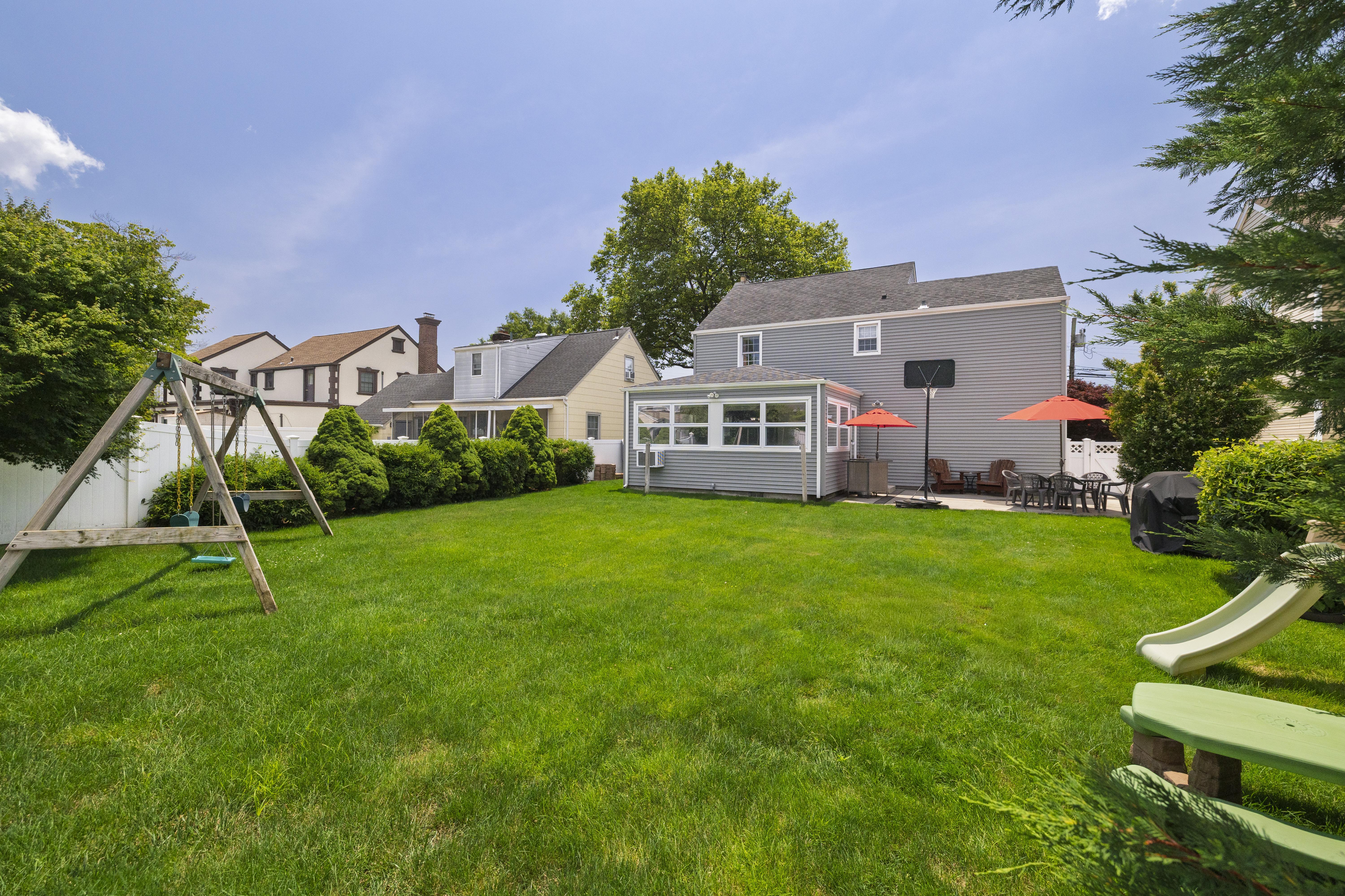  41 Hart Street, Lynbrook, NY 11563 - 物件實景
