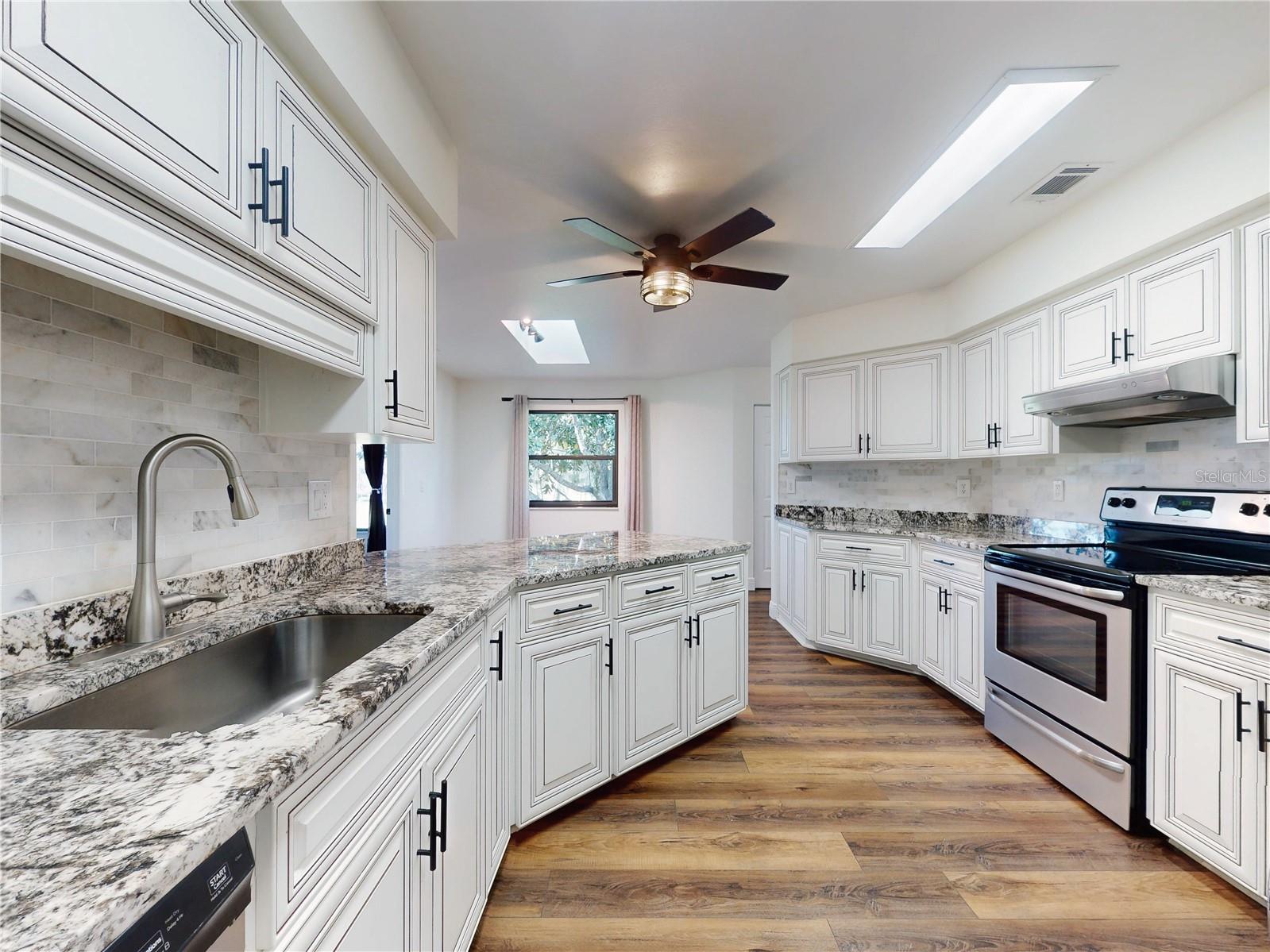 OCALA, Florida, 34482, United States, 3 Bedrooms Bedrooms, ,2 BathroomsBathrooms,Residential,For Sale,1766326