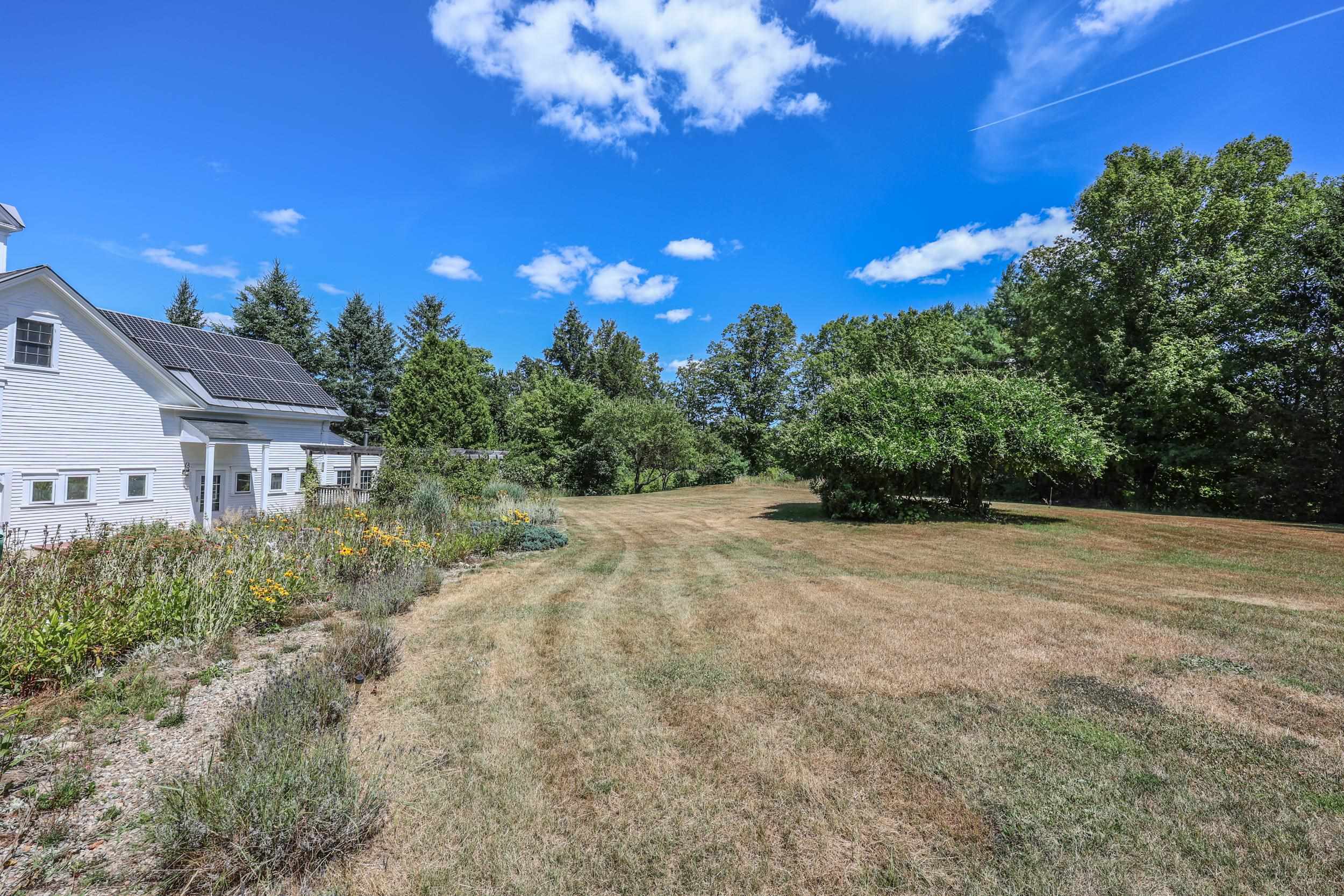 Goffstown, New Hampshire, 03045, United States, 4 Bedrooms Bedrooms, ,4 BathroomsBathrooms,Residential,For Sale,1901331